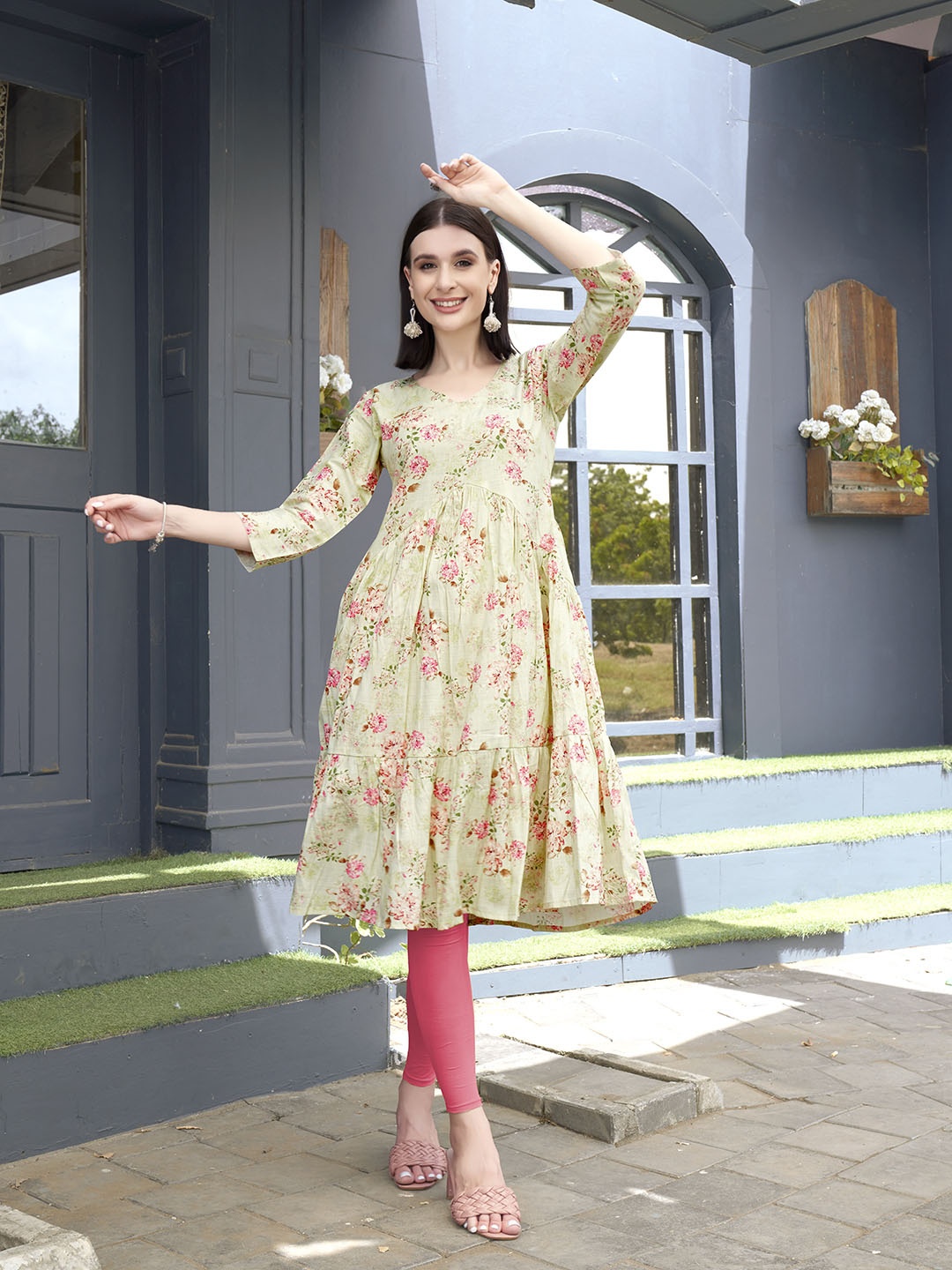 

Anouk Green Floral Printed Empire Pure Cotton A-Line Kurta