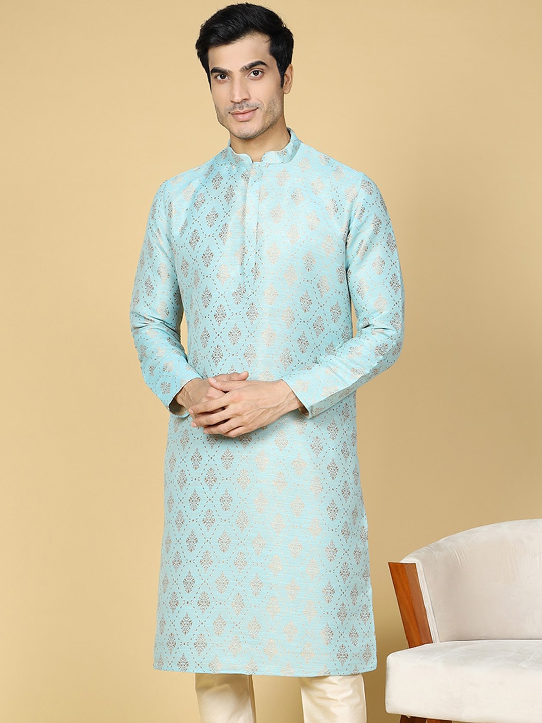 

NAMASKAR Woven Design Mandarin Collar Zari Jacquard Kurta, Blue