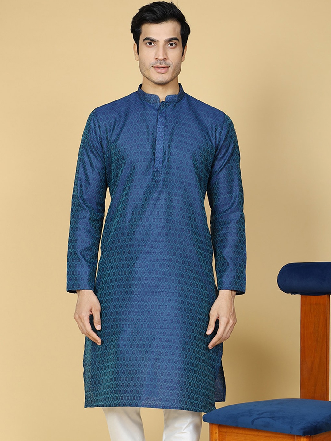 

NAMASKAR Ethnic Motifs Woven Design Mandarin Collar Long Sleeve Jacquard Straight Kurta, Blue