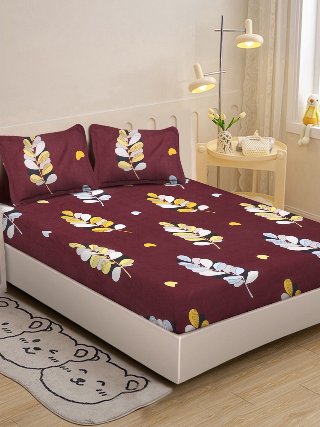 

KLOTTHE Brown & White Floral-Printed 300TC Fitted Single Bedsheet With 2 Pillow Cover