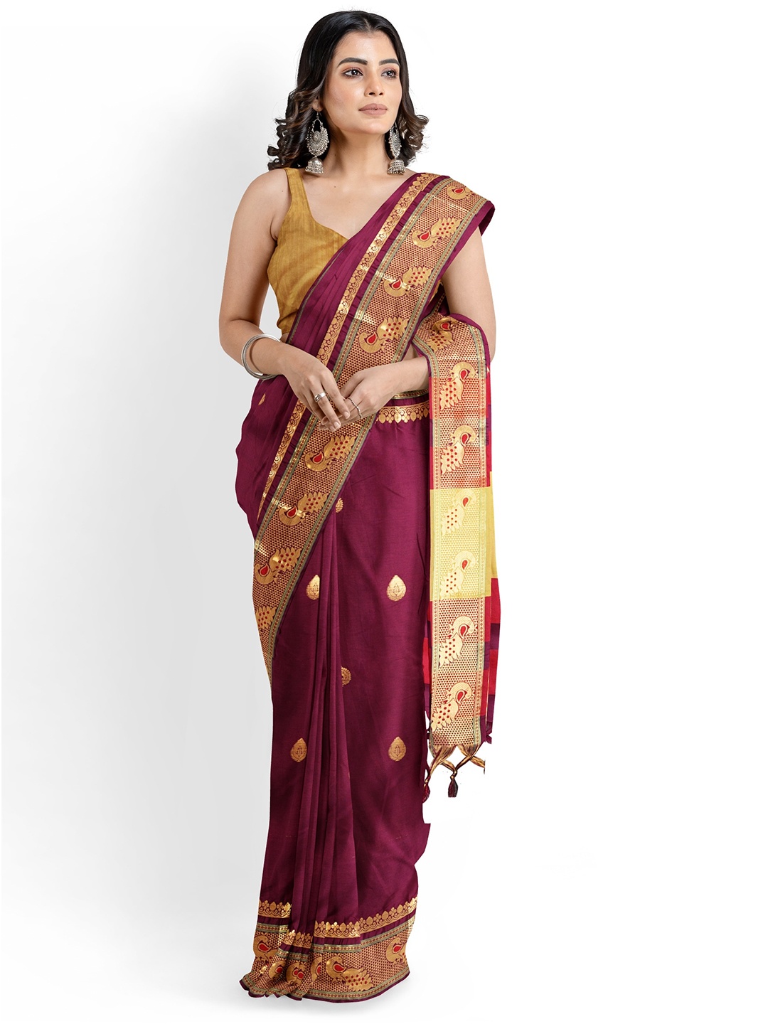

Grubstaker Woven Design Zari Silk Cotton Paithani Saree, Maroon