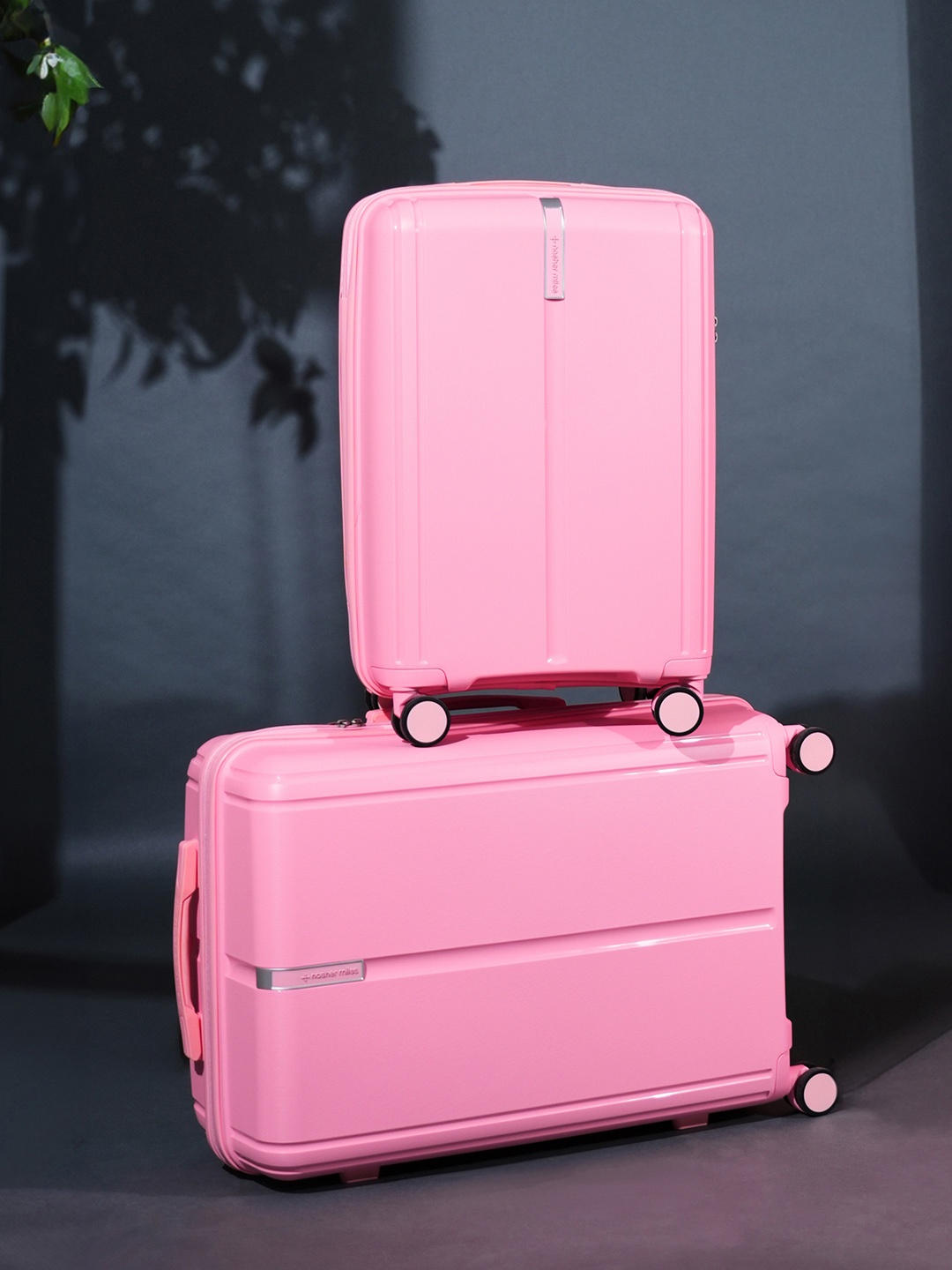 

Nasher Miles The Line Set Of 2 Hard-Sided Trolley Suitcase 55 cm & 65 cm, Pink