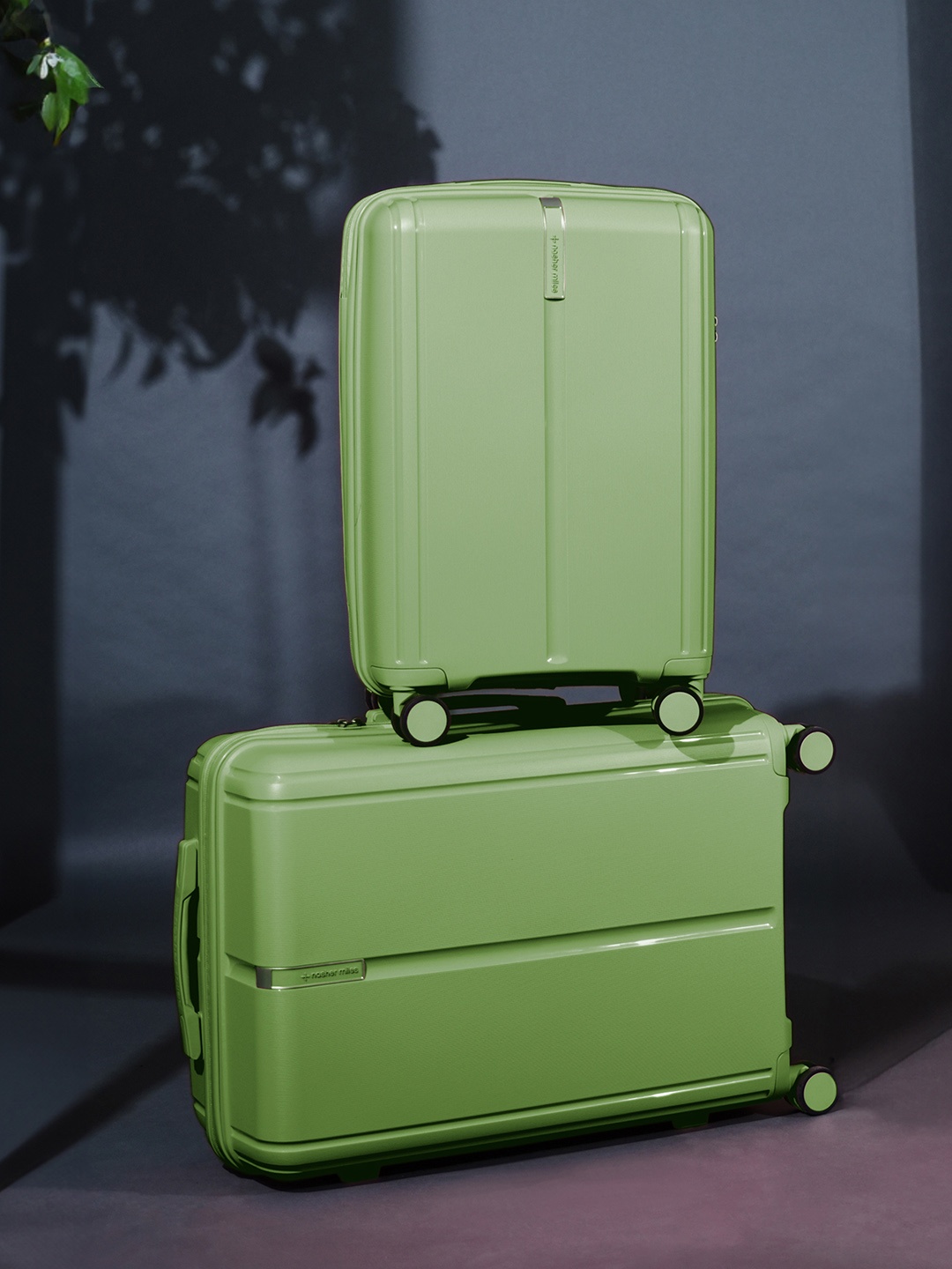 

Nasher Miles The Line Set Of 2 360-Degree Rotation Hard-Sided Trolley Suitcase- 55 & 65 cm, Green