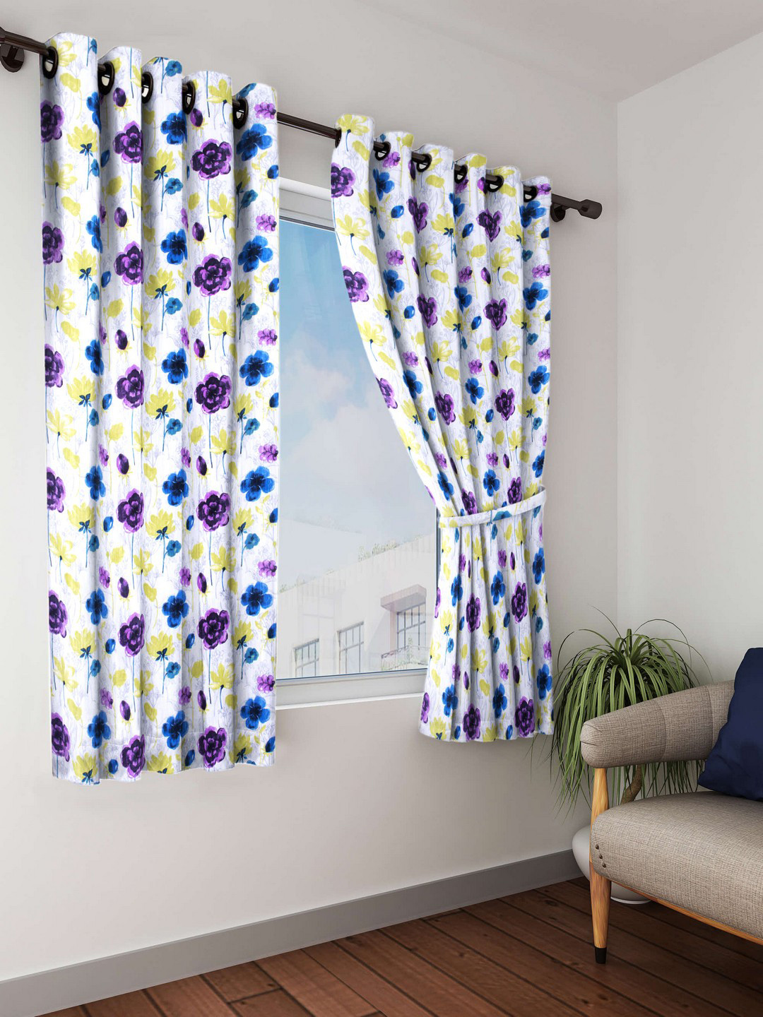 

Cortina White & Multicoloured Set of Single Window Curtains