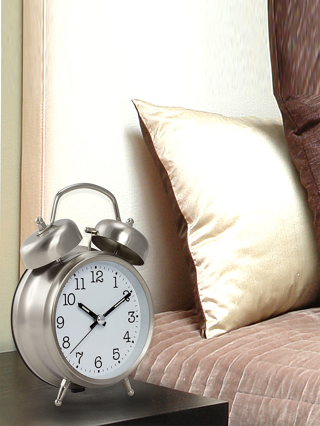 

Kuber Industries Silver-Toned & White Vintage Alarm Clock