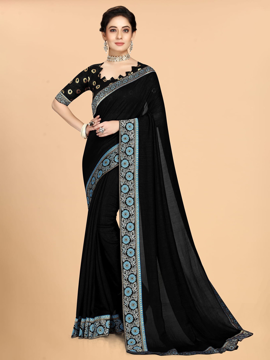 

Grubstaker Solid Zari Silk Blend Saree, Black