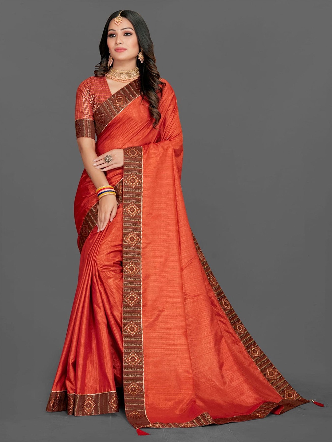 

Grubstaker Zari Silk Blend Saree, Orange