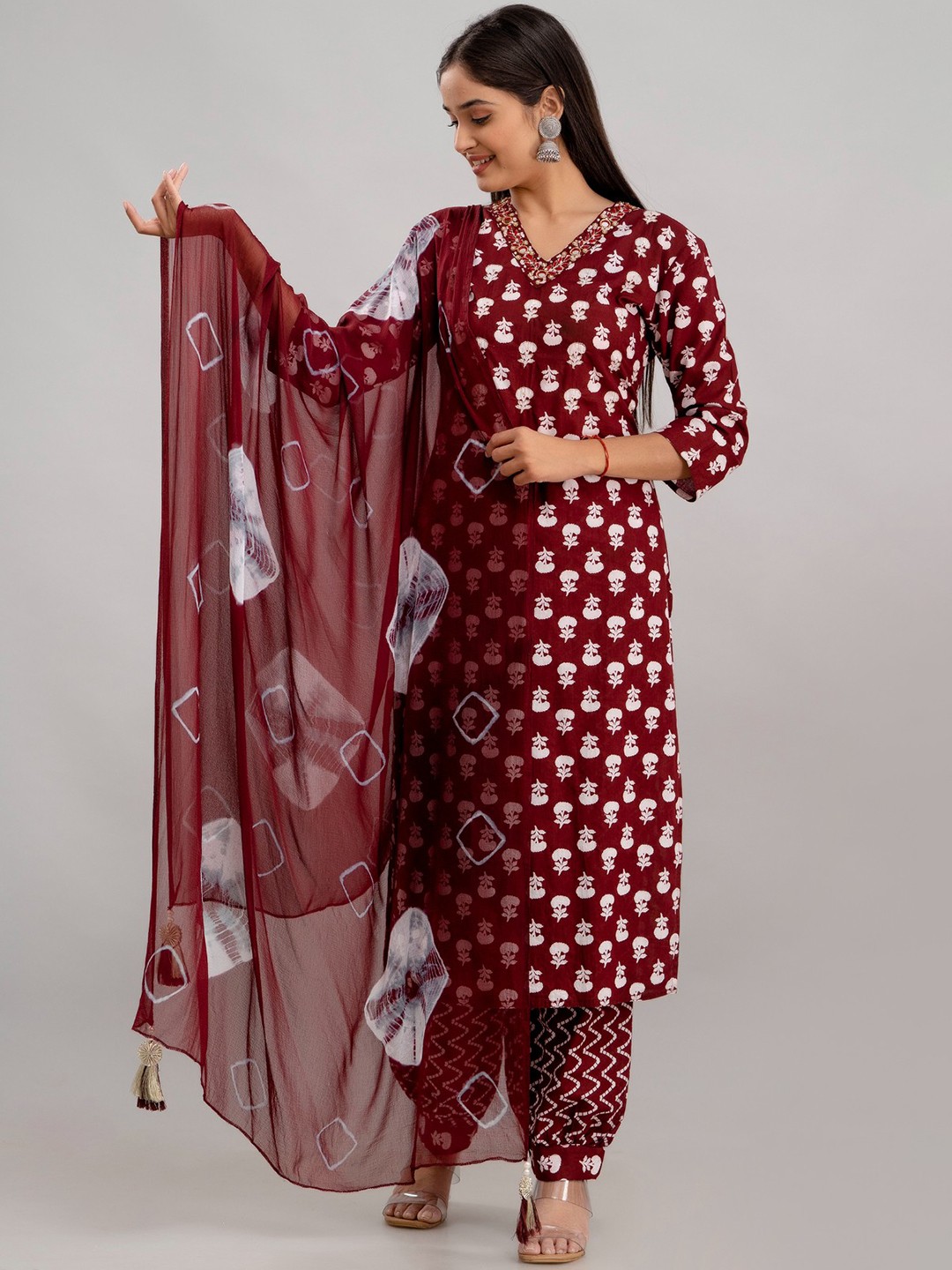 

Country Style Ethnic Motifs Printed Straight Kurta With Salwar & Dupatta, Maroon