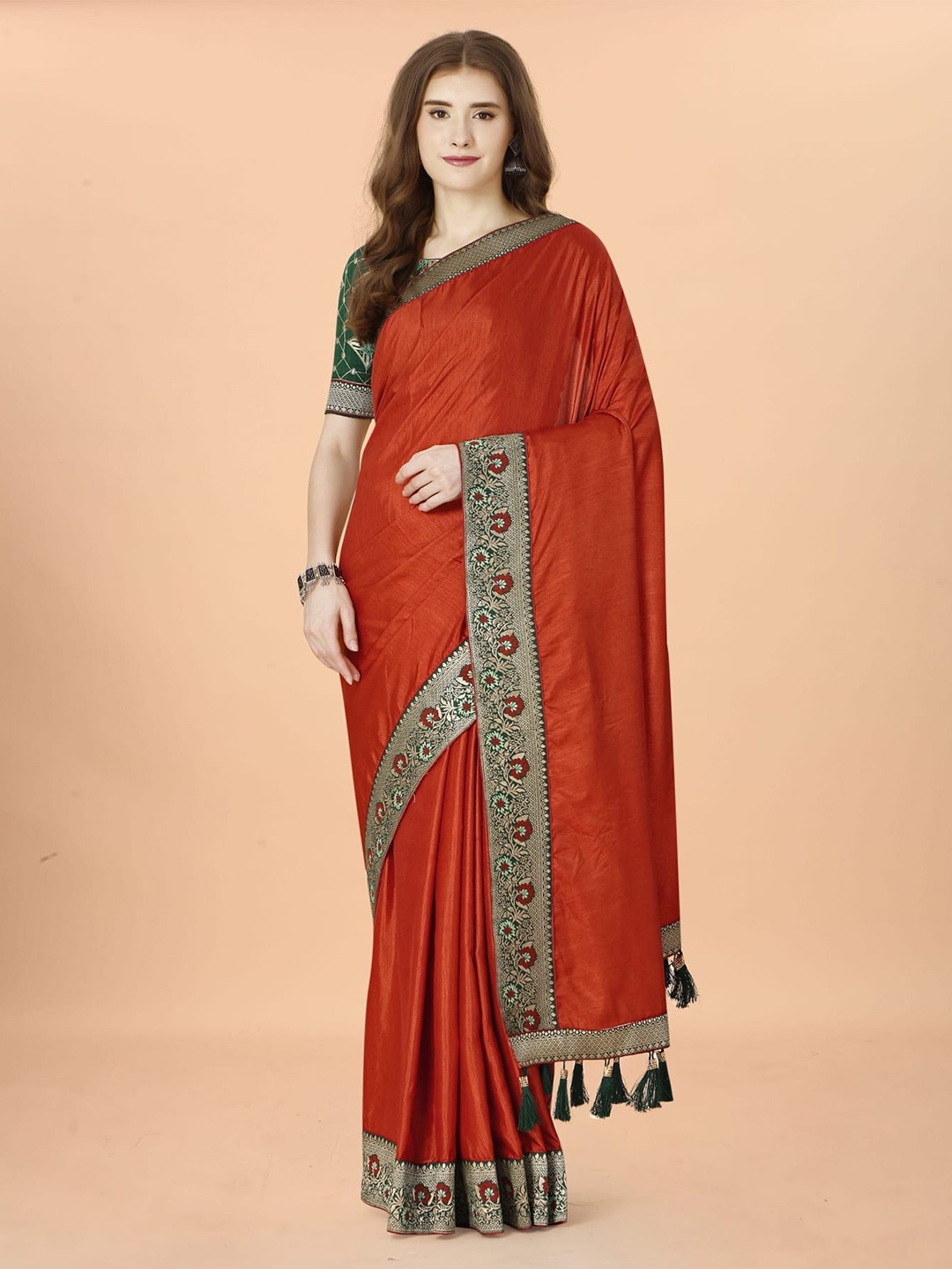 

Grubstaker Zari Silk Blend Saree, Red