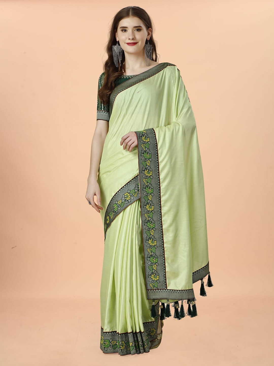 

Grubstaker Woven Design Saree, Green
