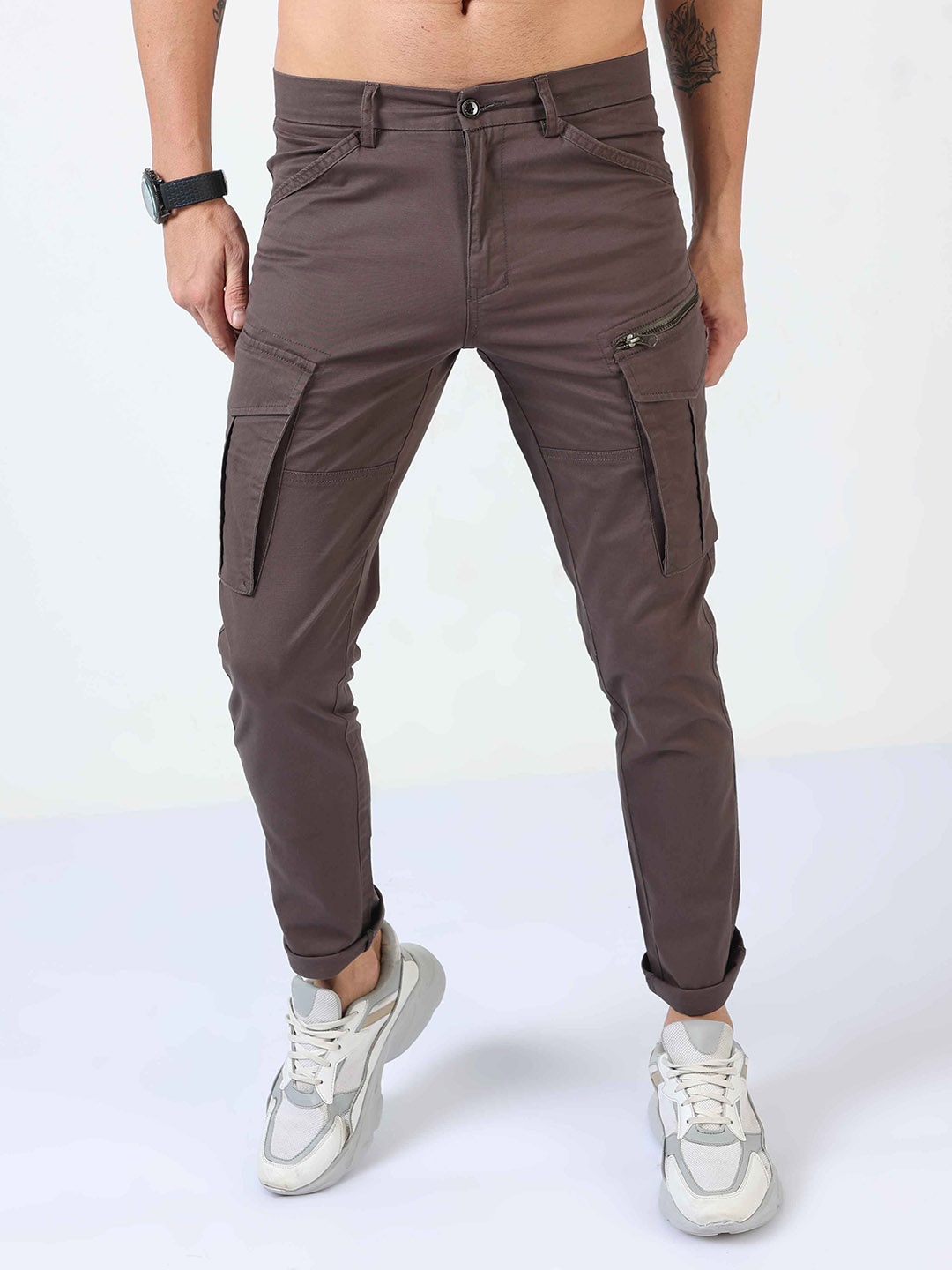 

Tailoraedge Men Relaxed Cargos Trousers, Coffee brown