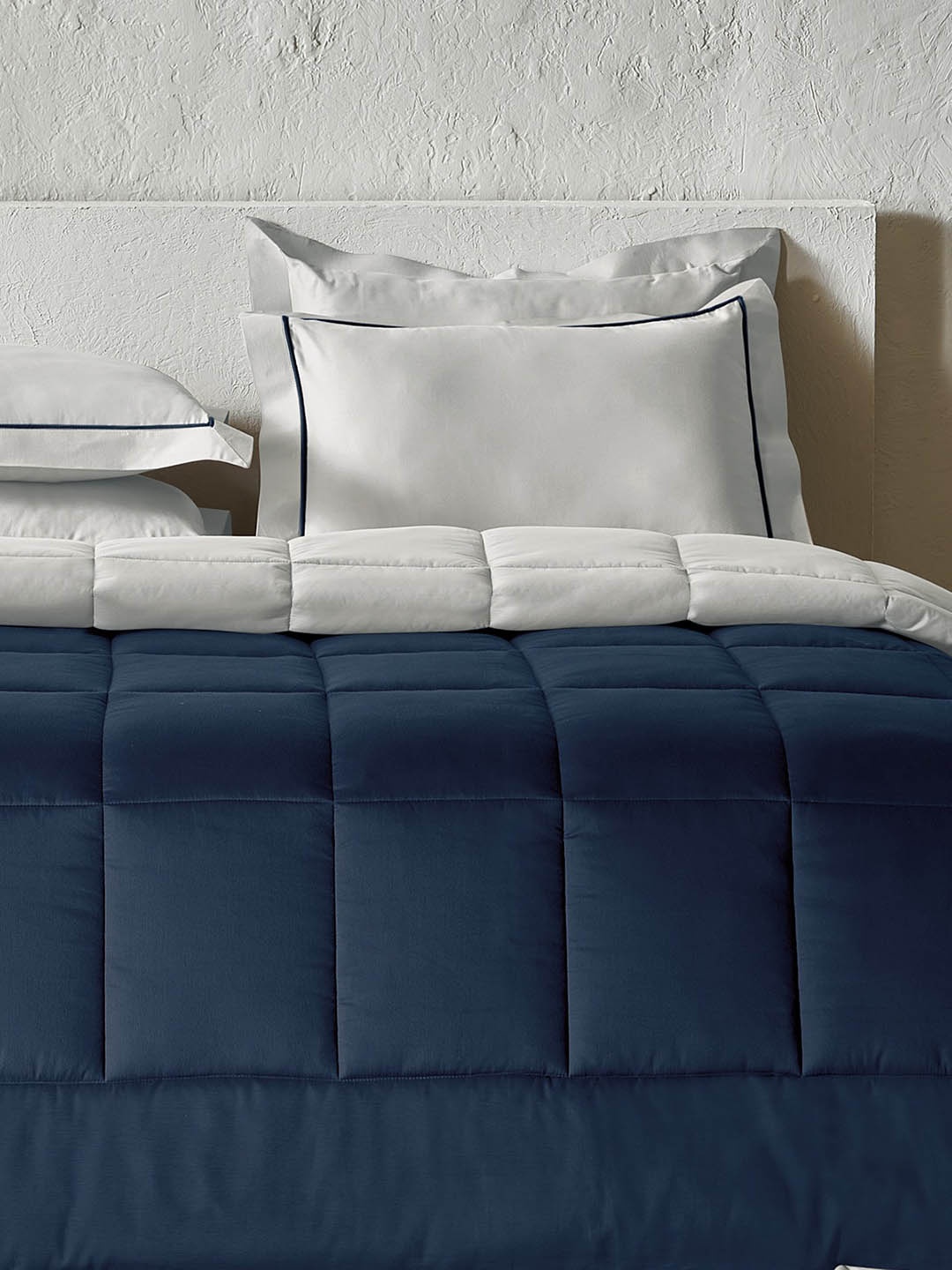 

DDecor Grey & Navy Blue Double King Cotton Bedding Set