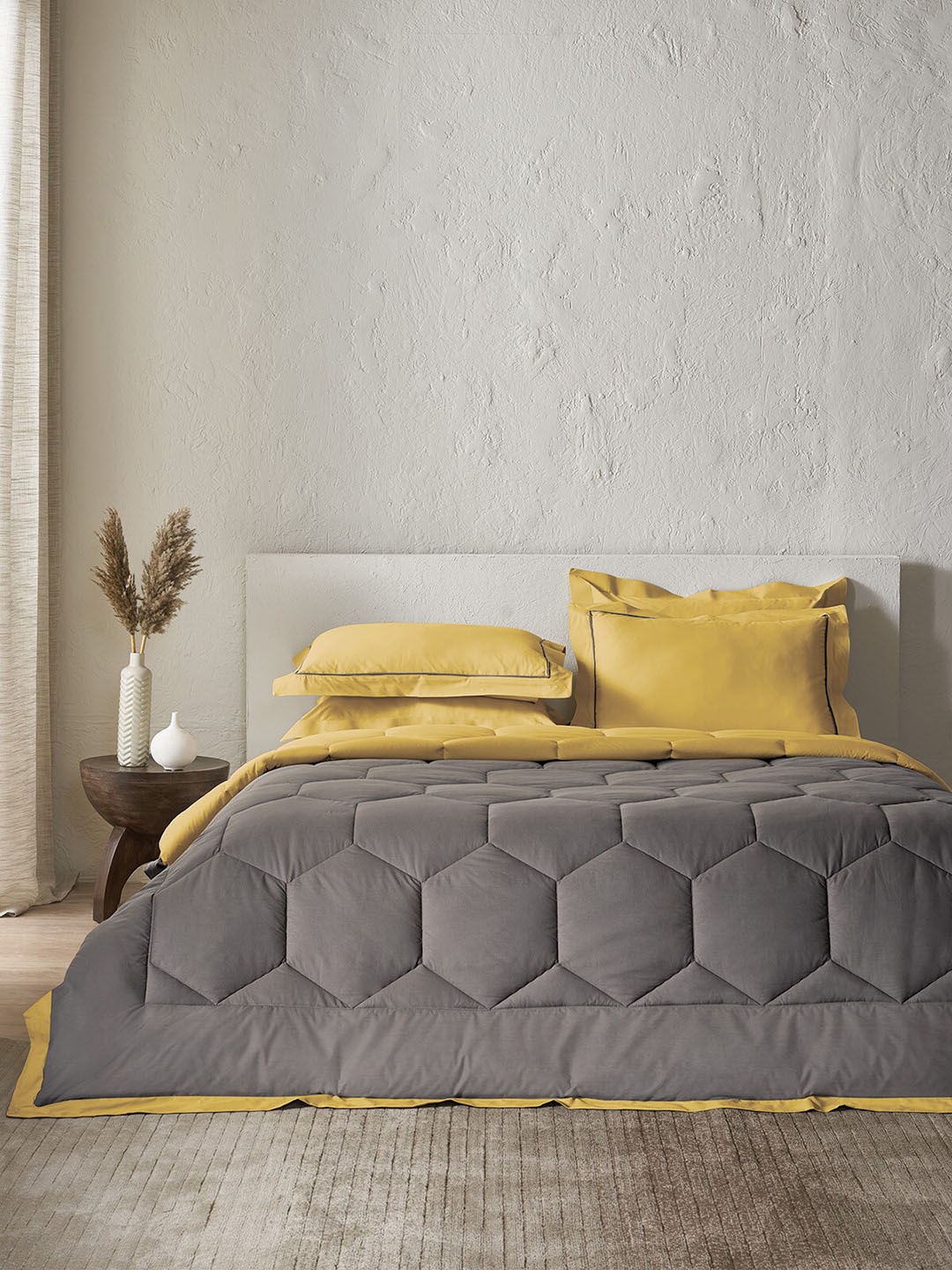 

DDecor Beige & Grey Double King Cotton Bedding Set