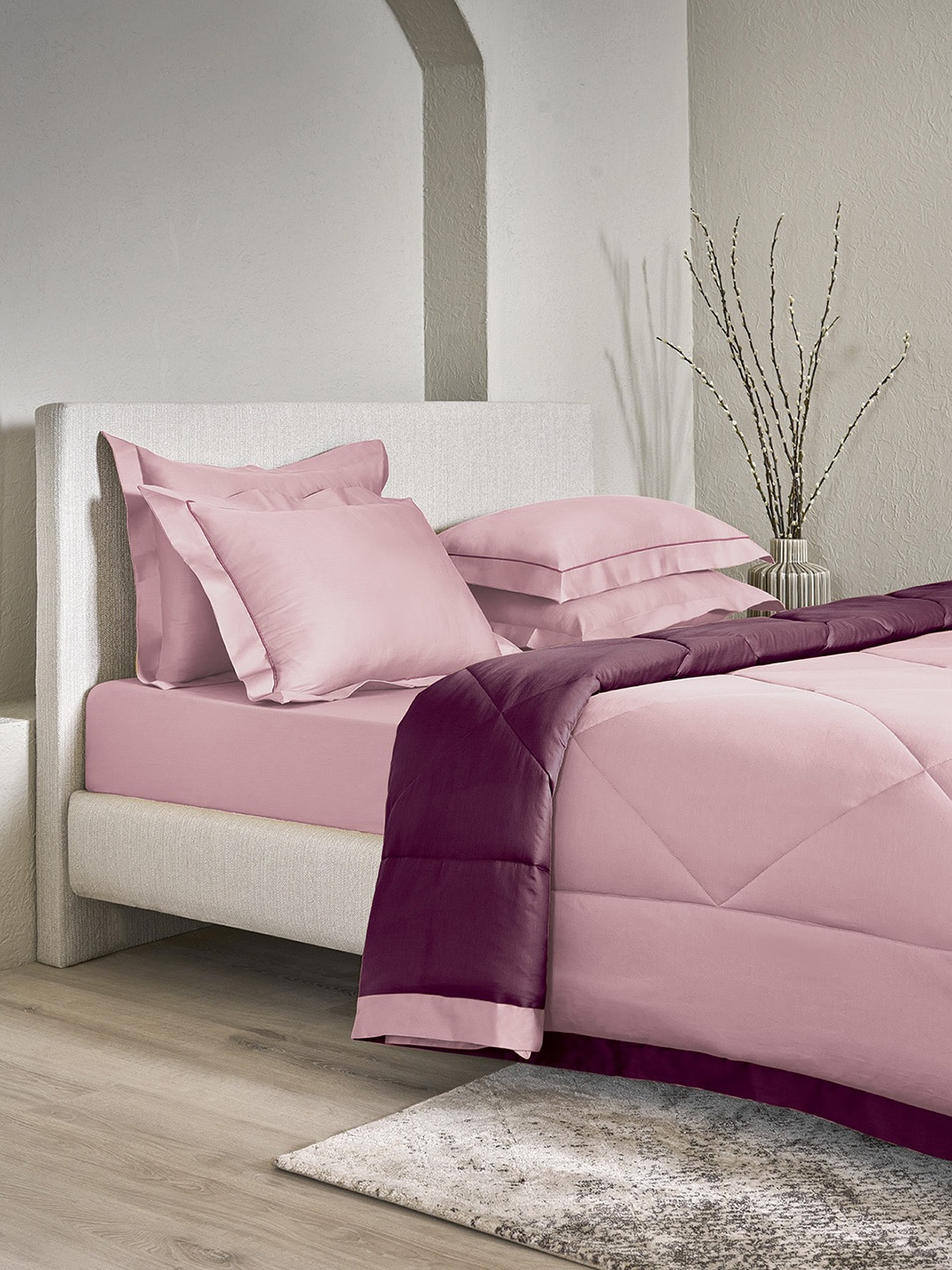 

DDecor Pink & Purple Quilted Cotton Double King Bedding Set