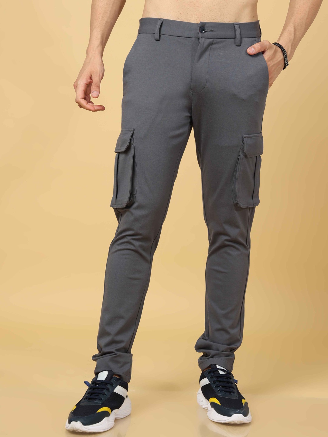 

Tailoraedge Men Grey Relaxed Cargos Trousers