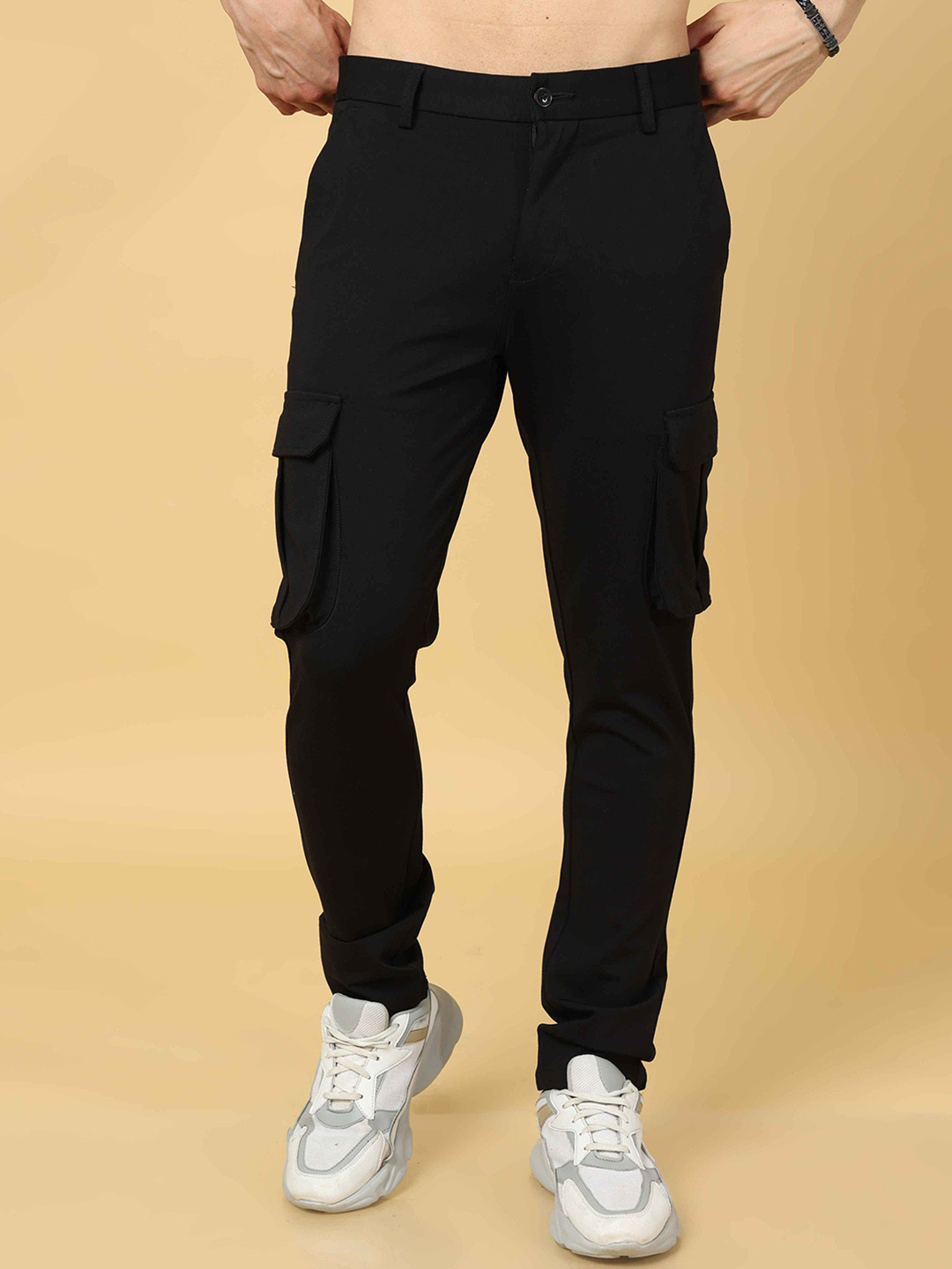 

Tailoraedge Men Relaxed Cargos Trousers, Black