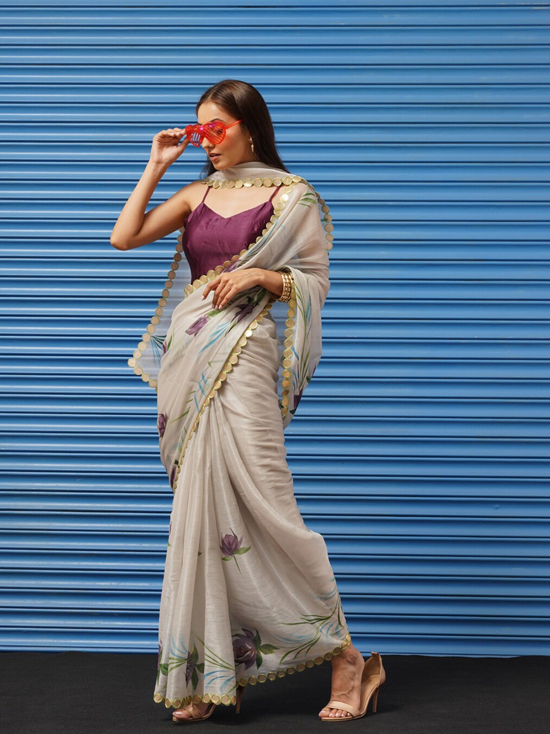 

Tikhi Imli Floral Printed Poly Chiffon Saree, Grey