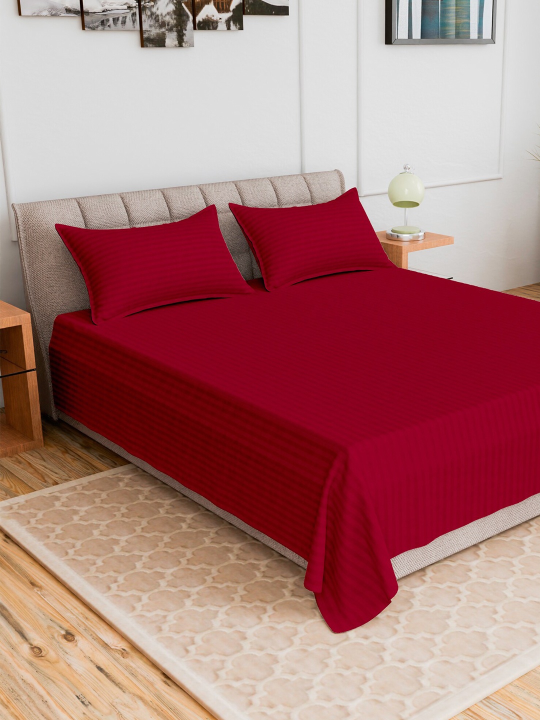 

CURIOUS LIFESTYLE Maroon Striped 300 TC Queen Bedsheet with 2 Pillow Covers