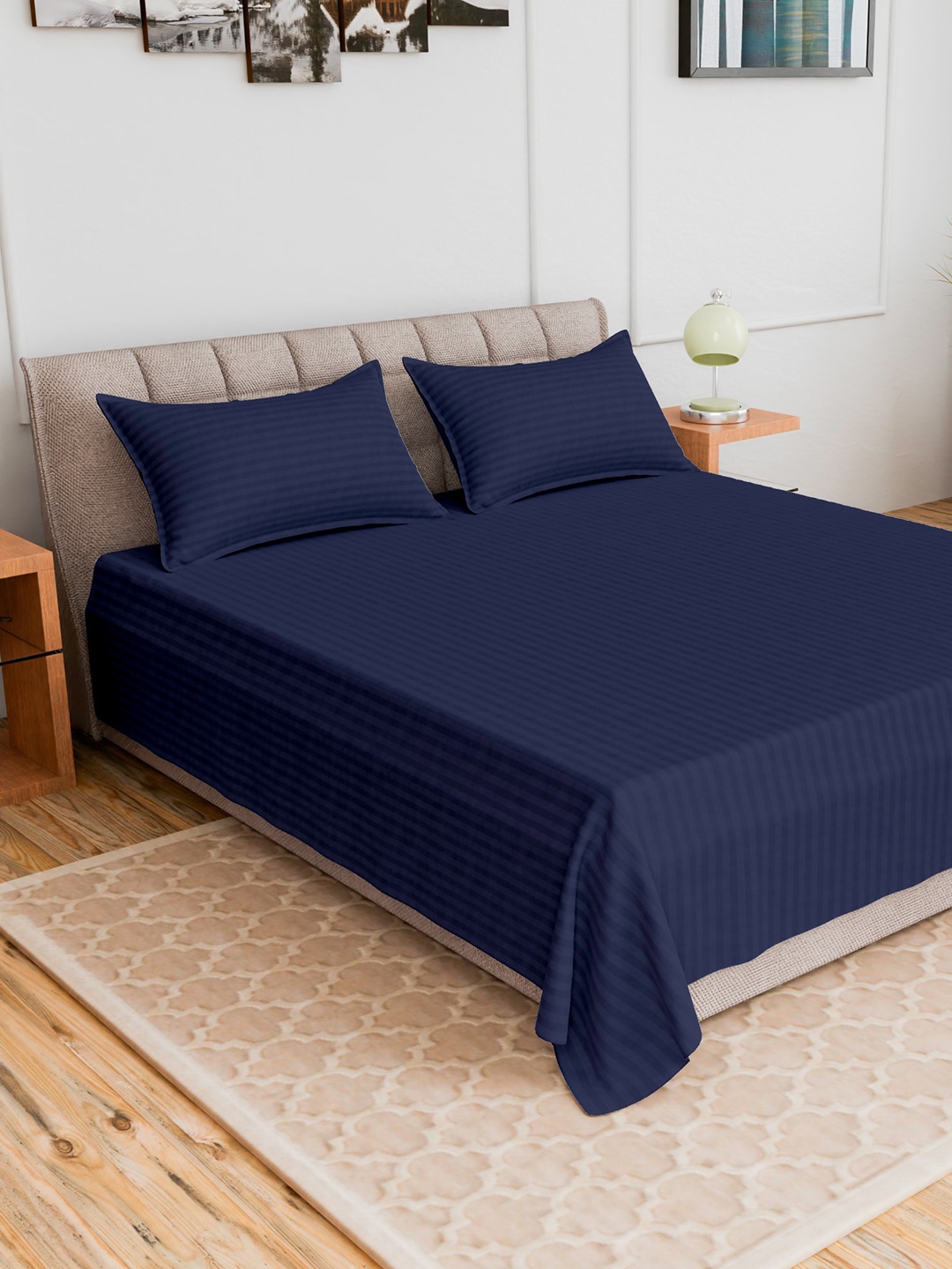 

CURIOUS LIFESTYLE Navy Blue Striped 300 TC King Bedsheet with 2 Pillow Covers