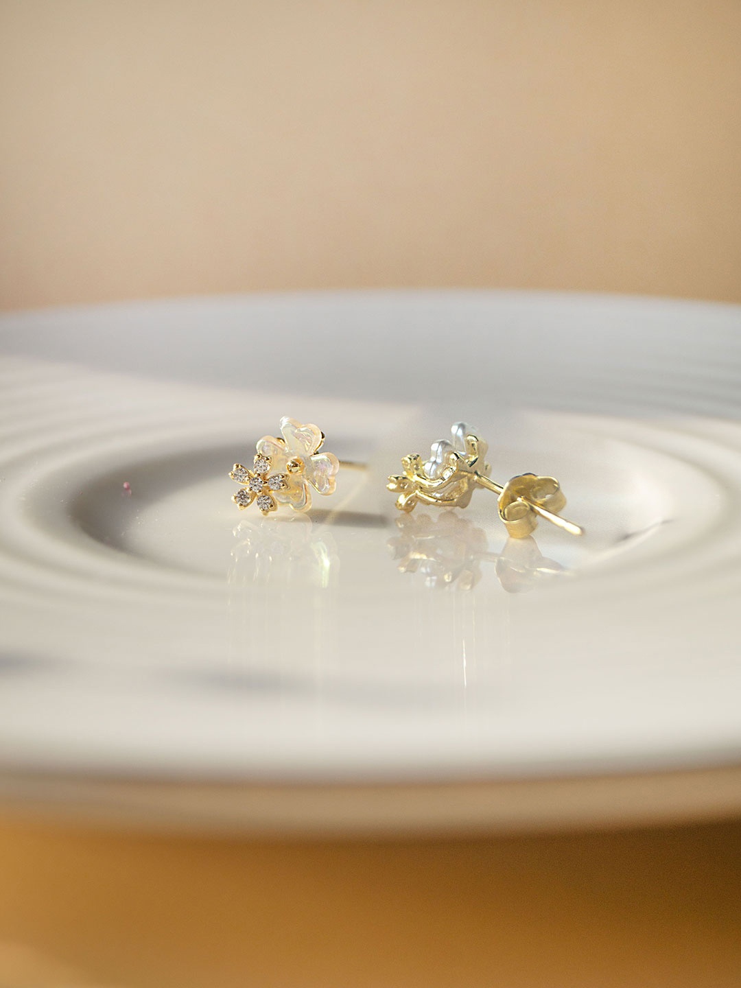 

MANNASH Gold-Plated Floral Studs Earrings