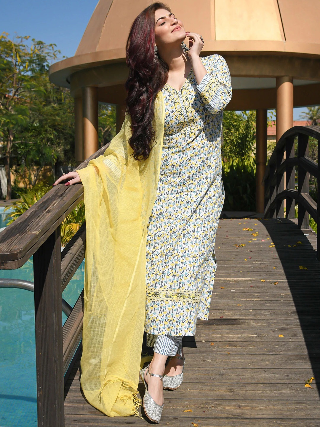 

Grubstaker Floral Printed Kurta with Trousers & Dupatta, White