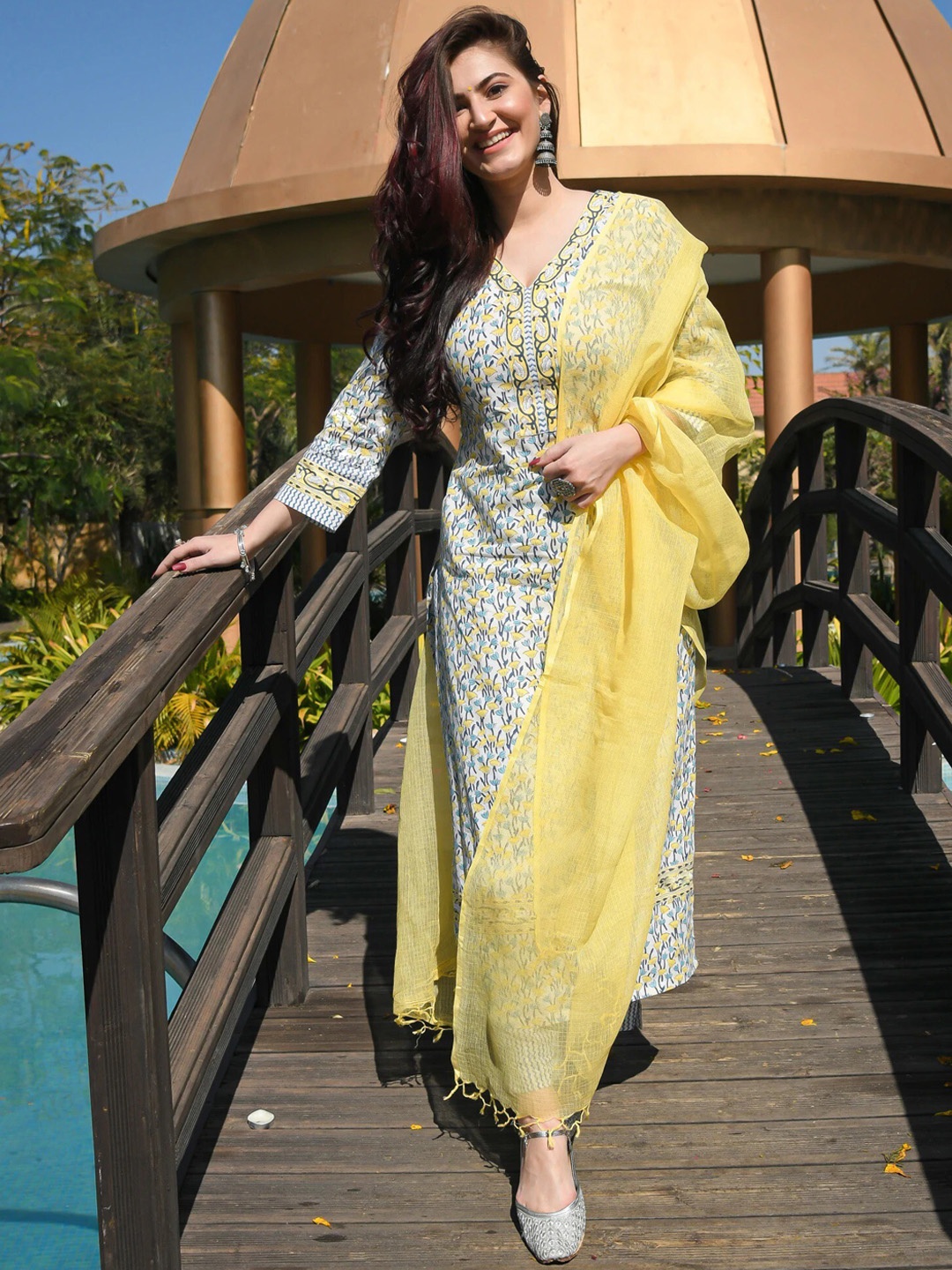 

Grubstaker Floral Printed V-Neck Kurta with Trousers & Dupatta, White