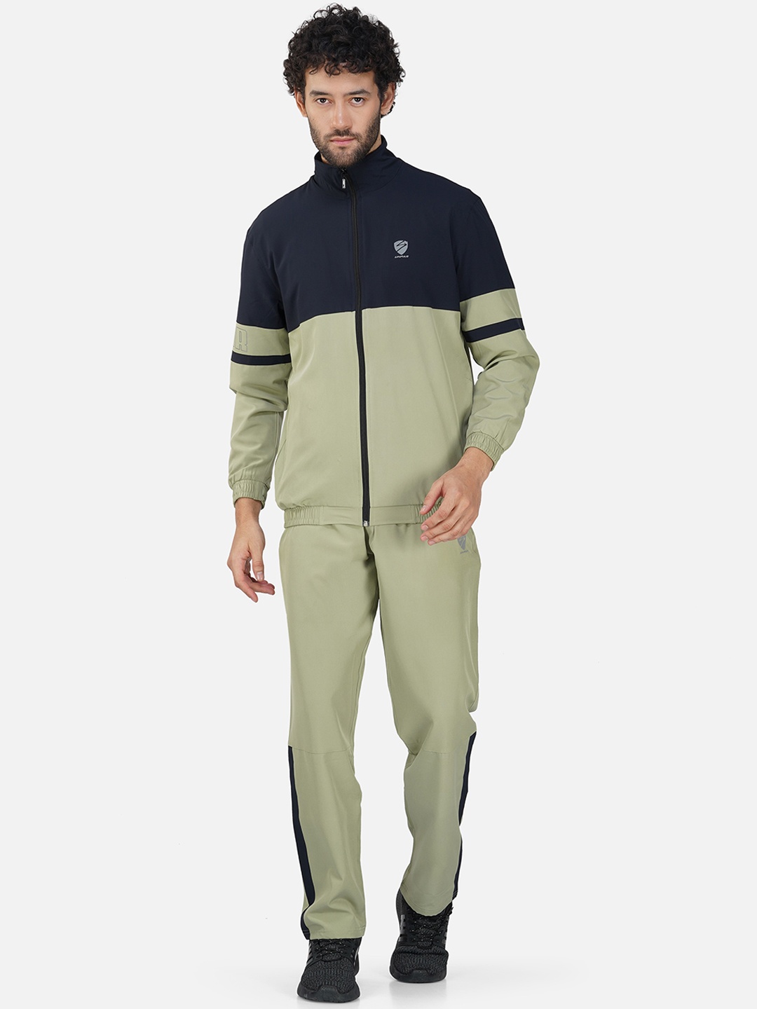 

UNPAR Colourblocked Mock Collar Sports Tracksuits, Green