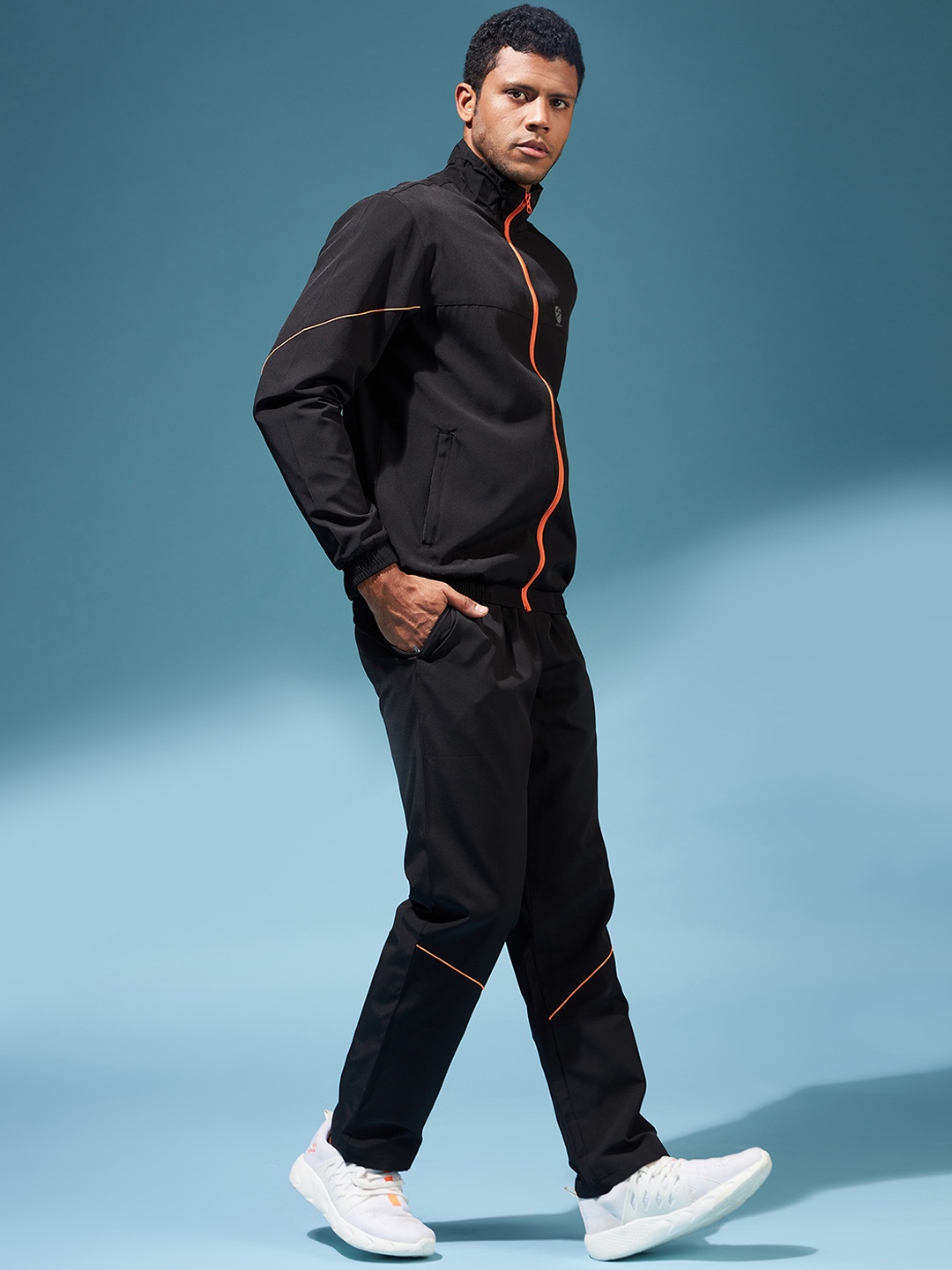 

UNPAR Mock Collar Mid Rise Sports Tracksuits, Black