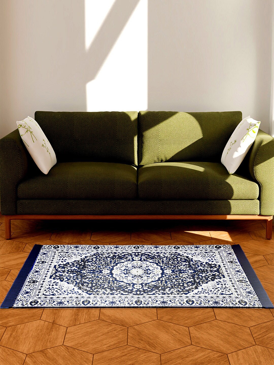 

Kuber Industries Blue & White Flower Design Velvet Carpet