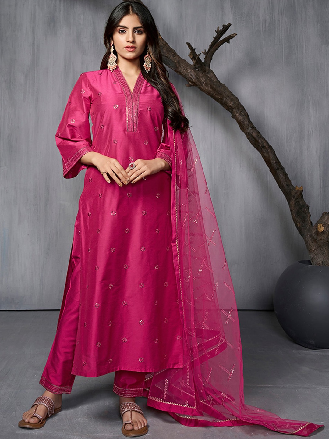 

Inddus Ethnic Motifs Embroidered Regular Sequinned Pure Silk Kurta with Trousers & Dupatta, Magenta