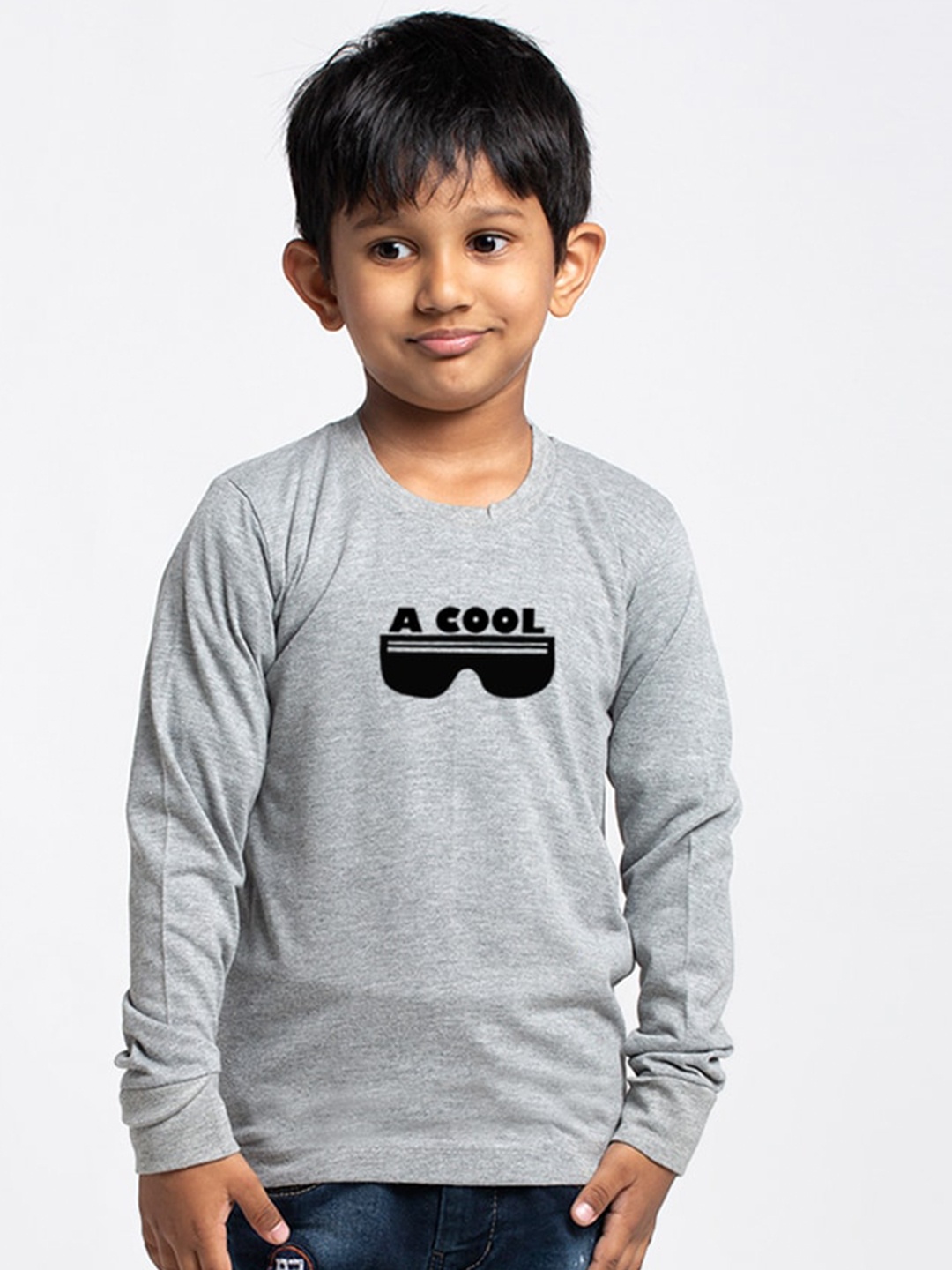 

Friskers Boys Grey Printed High Neck Applique Slim Fit T-shirt