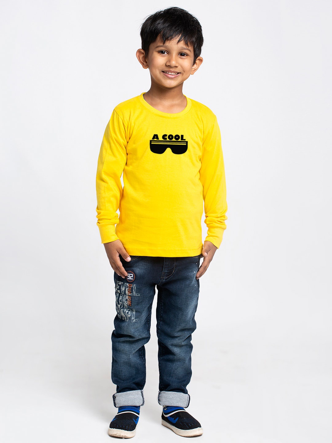 

Friskers Boys Yellow Typography Printed Raw Edge Slim Fit T-shirt