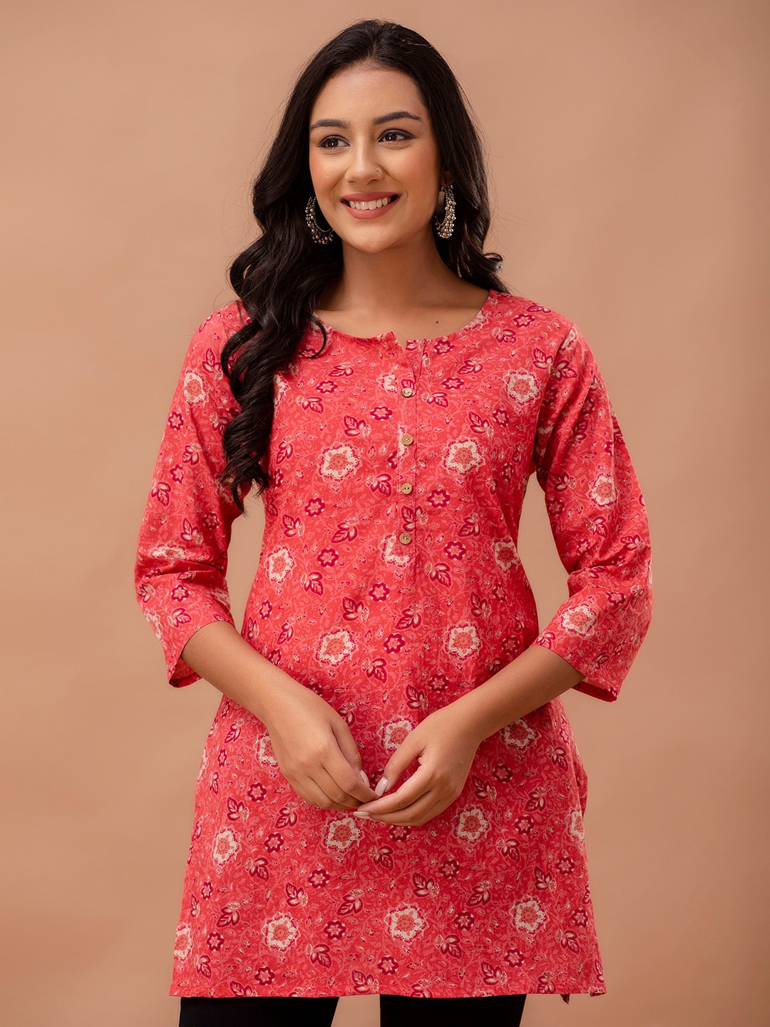 

FERANOID Red Floral Printed Pure Cotton Kurti