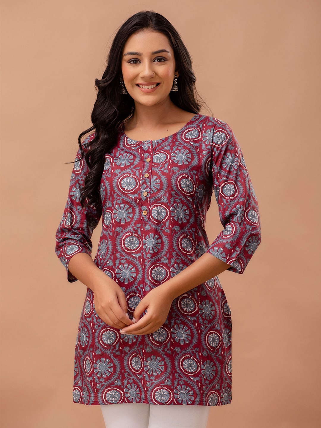 

FERANOID Maroon & Grey Ethnic Motifs Printed Pure Cotton Kurti