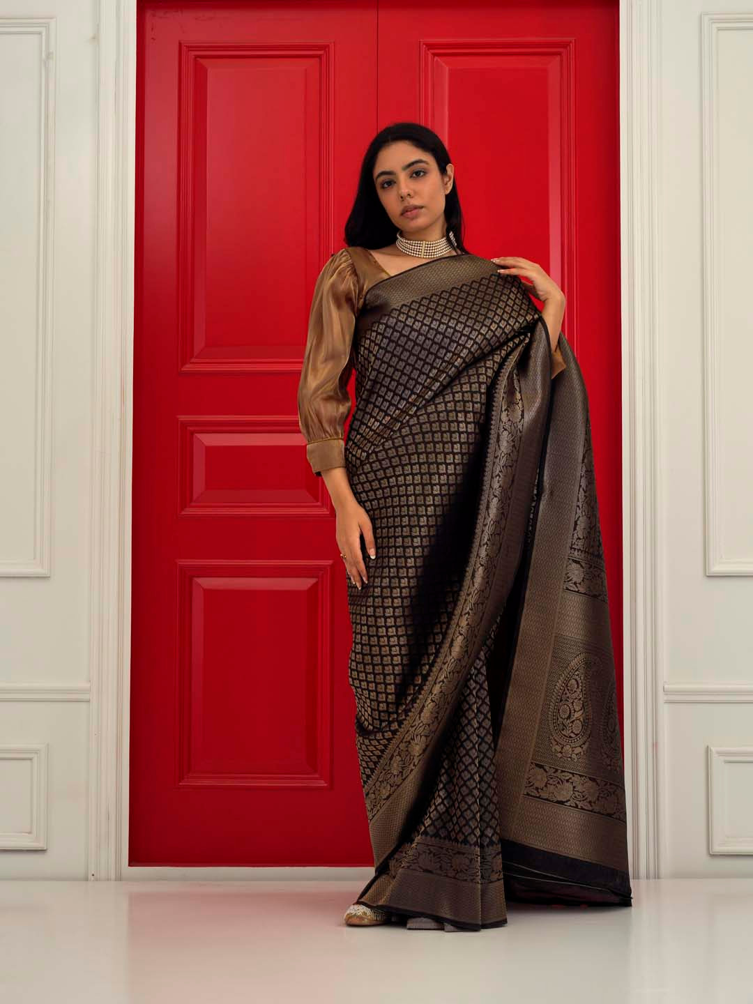 

Tikhi Imli Ethnic Motifs Woven Design Zari Art Silk Saree with Stitched Blouse, Black