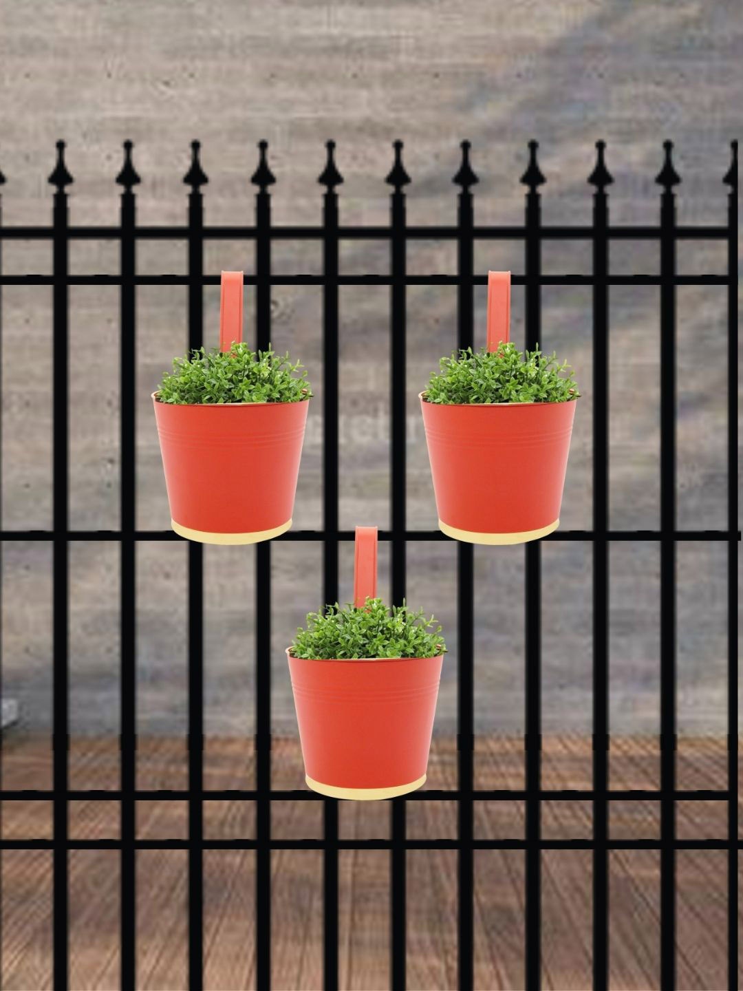 

ecofynd Red 3 Pieces Balcony Hanging Metal Planter