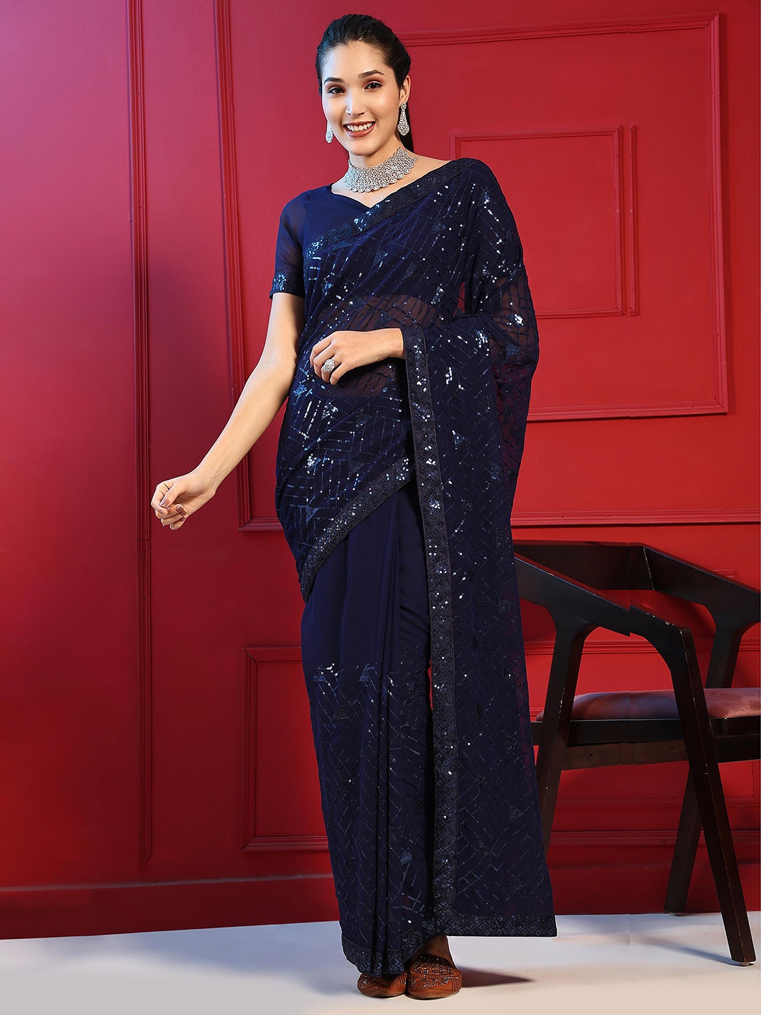 

Mitera Geometric Embroidered Sequinned Saree, Navy blue