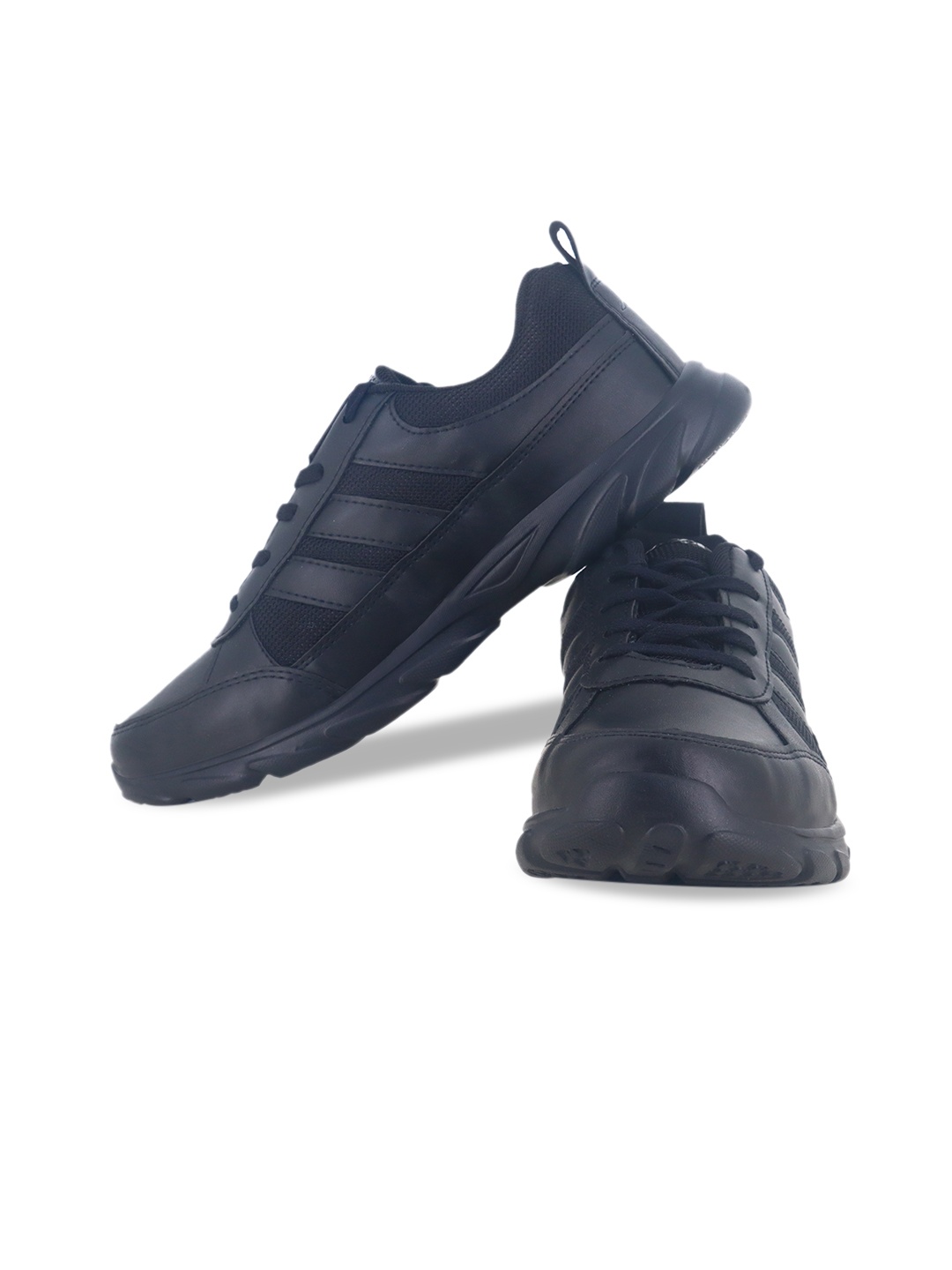 

Sparx Men Textured Lace-Up Trekking Shoes, Black