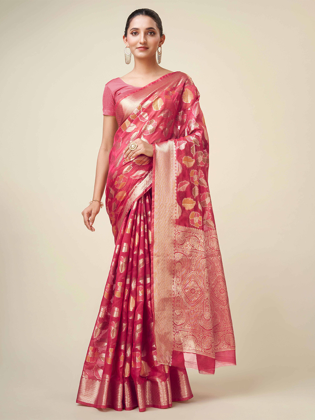 

Mitera Pink & Gold-Toned Floral Woven Design Zari Organza Banarasi Saree