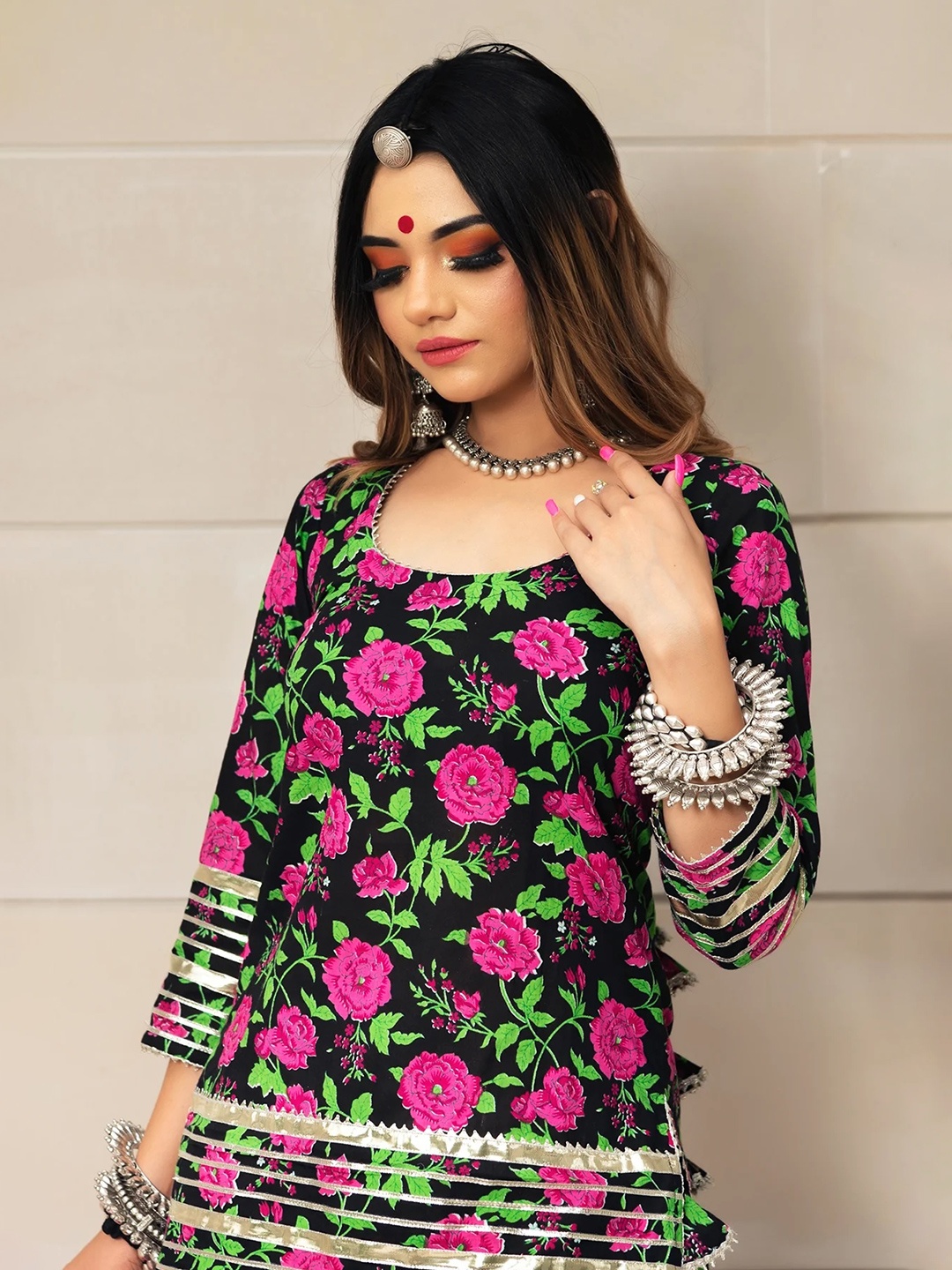 

Pomcha Women Floral Printed Gotta Patti Cotton Kurti & Skirt With Dupatta, Black