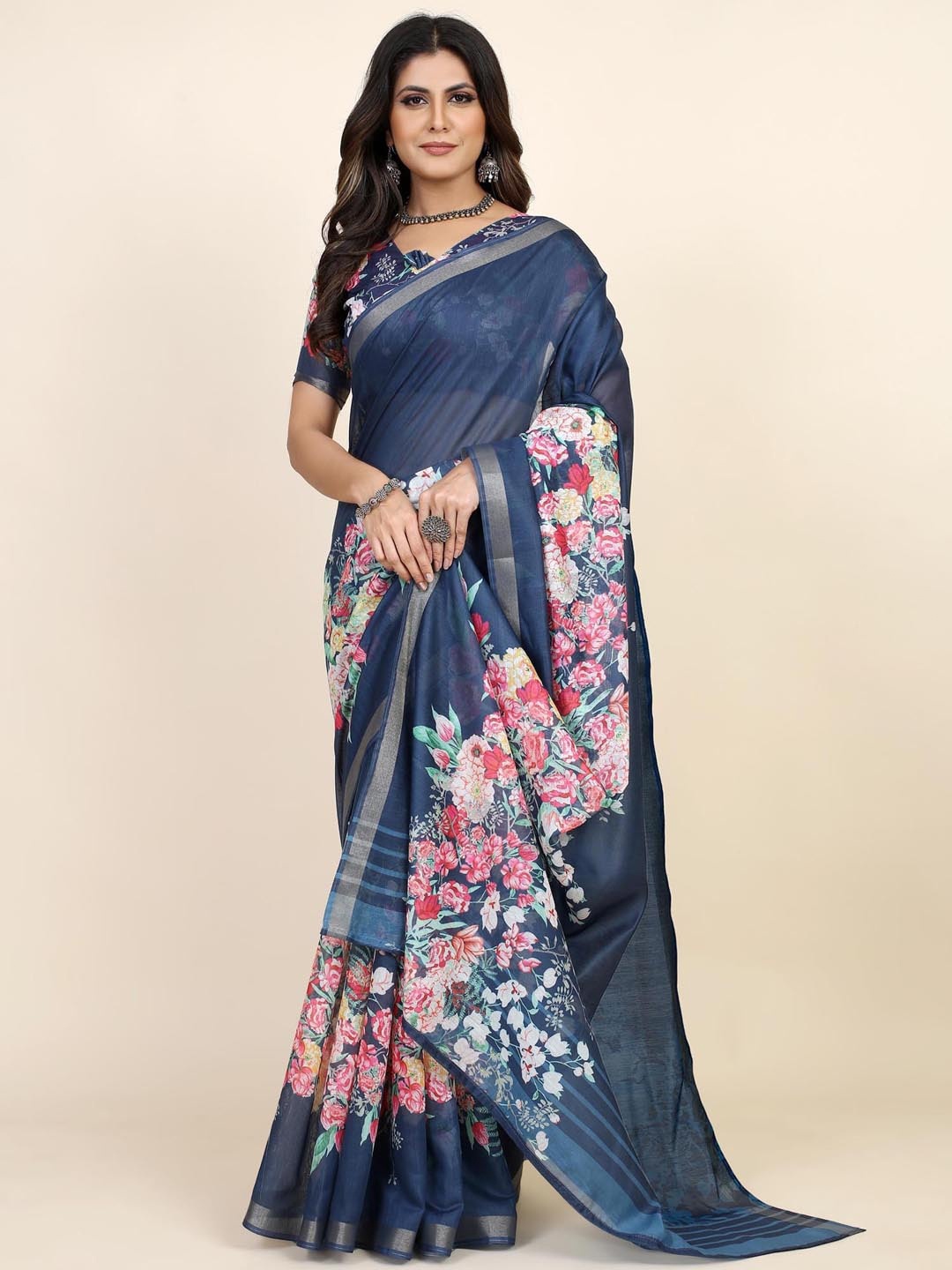 

Saree mall Floral Zari Sungudi Sarees, Navy blue