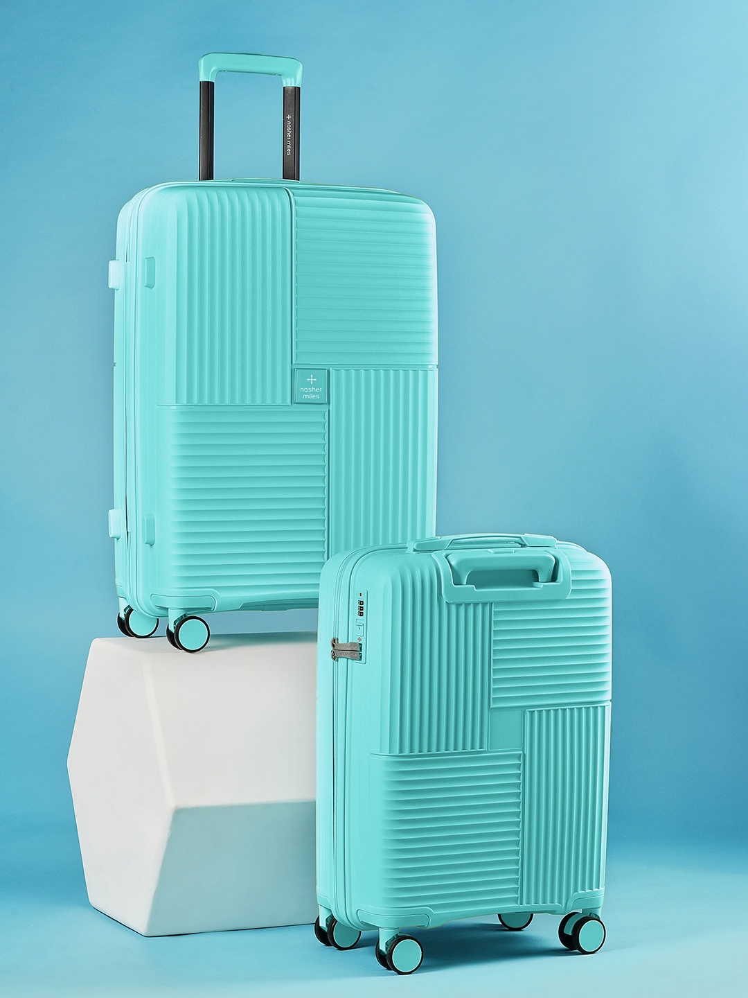 

Nasher Miles Set Of 2 Blue Textured Hard-Sided Water Resistance Trolley Suitcases