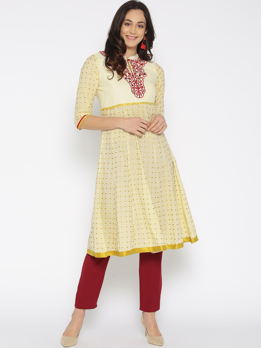 

Anahi Women Cream-Coloured & Gold-Toned Printed A-Line Kurta