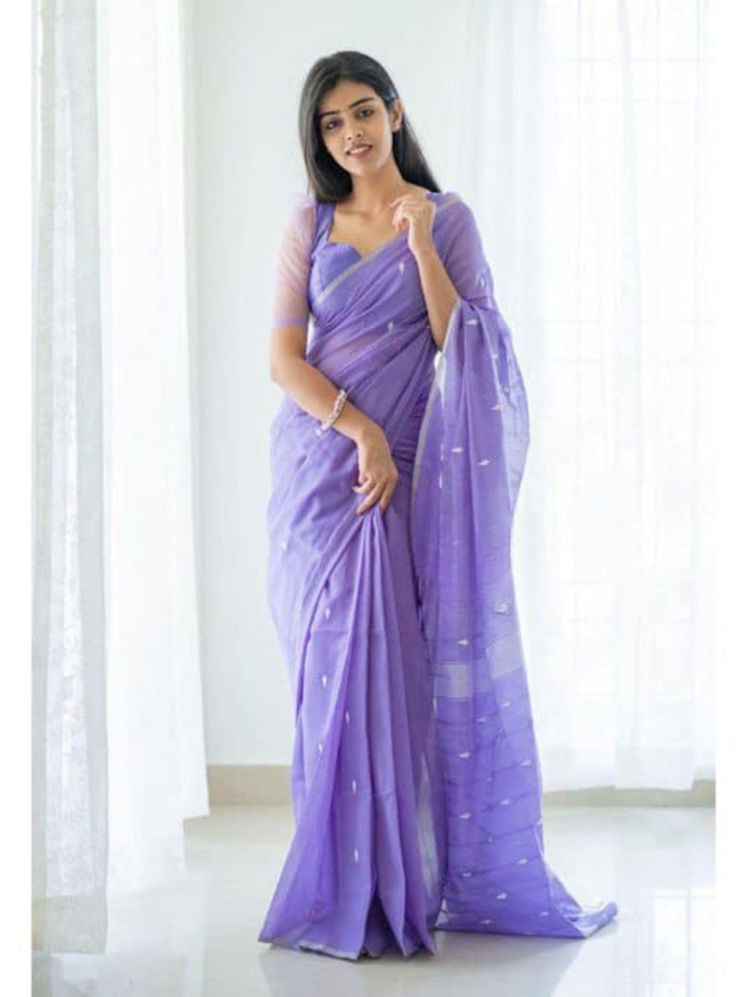 

Fashion Booms Woven Design Banarasi Saree, Lavender