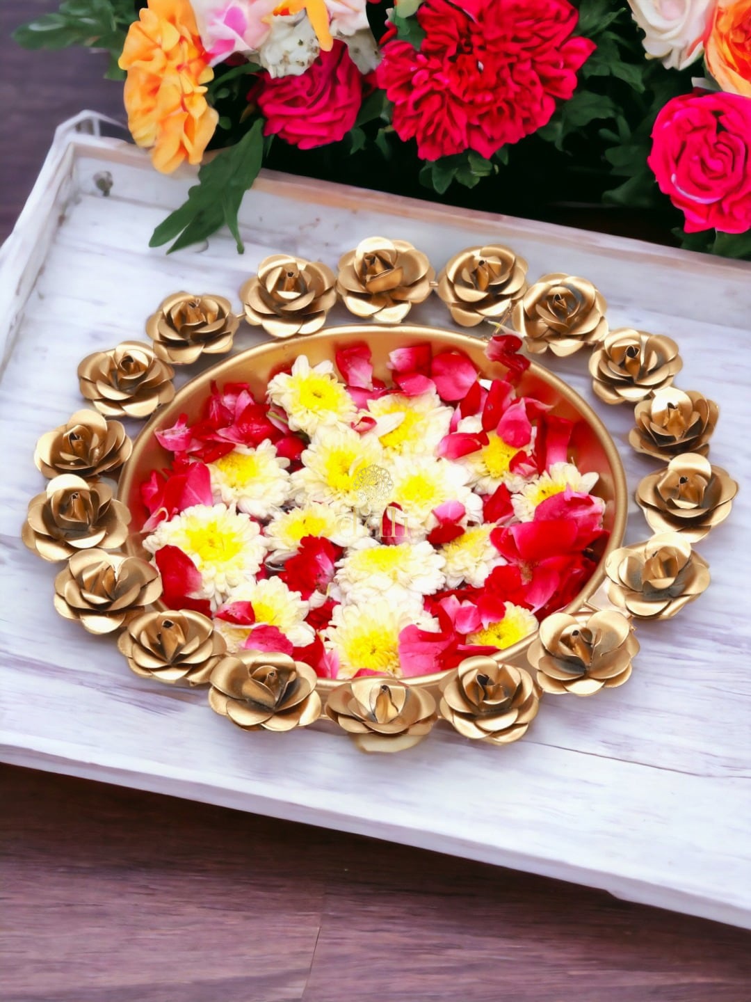 

DULI Gold Toned Hammered Effect Decorative Urli with Attached Flowers Design