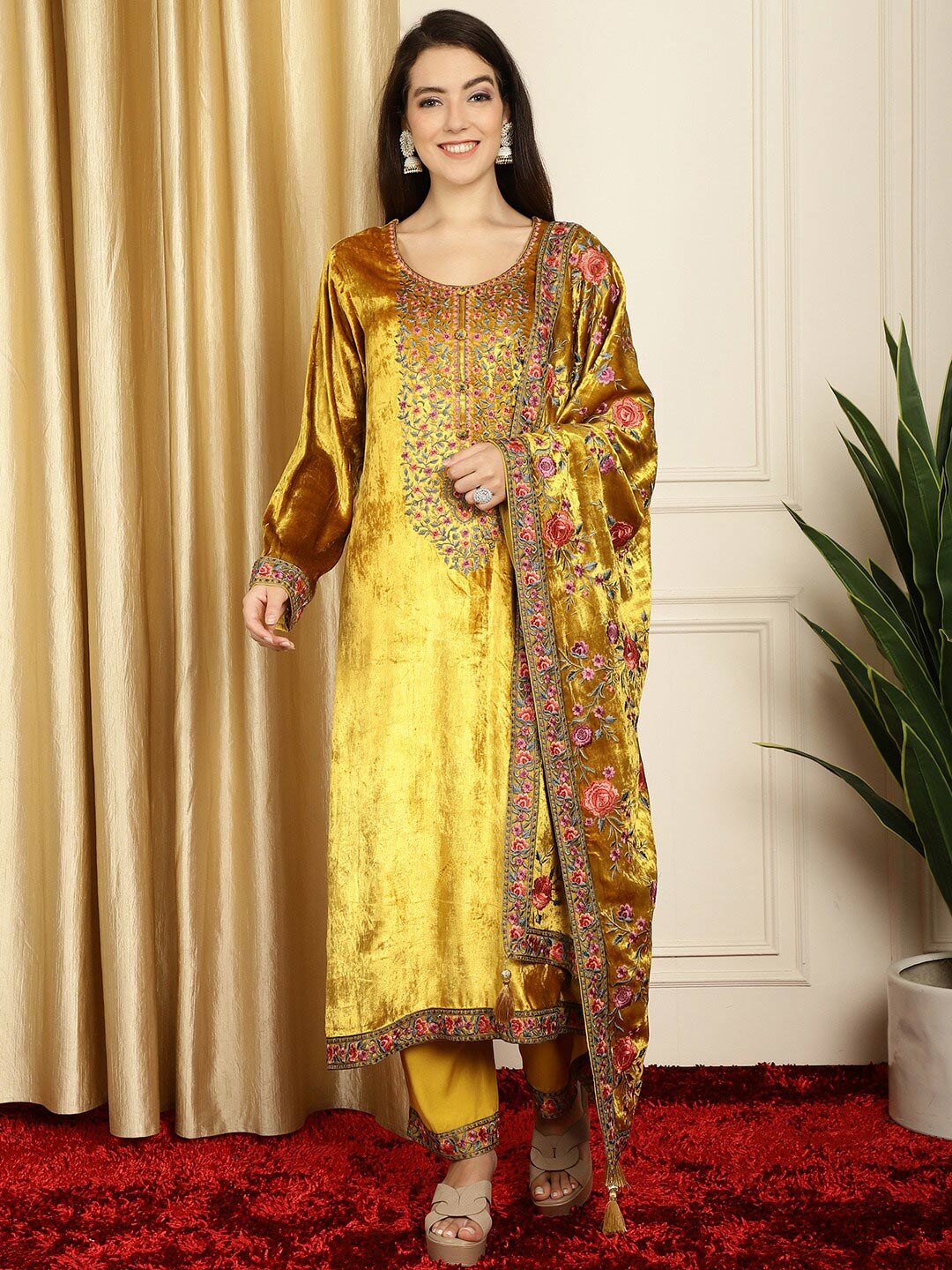

Stylee LIFESTYLE Floral Embroidered Velvet Unstitched Dress Material, Gold