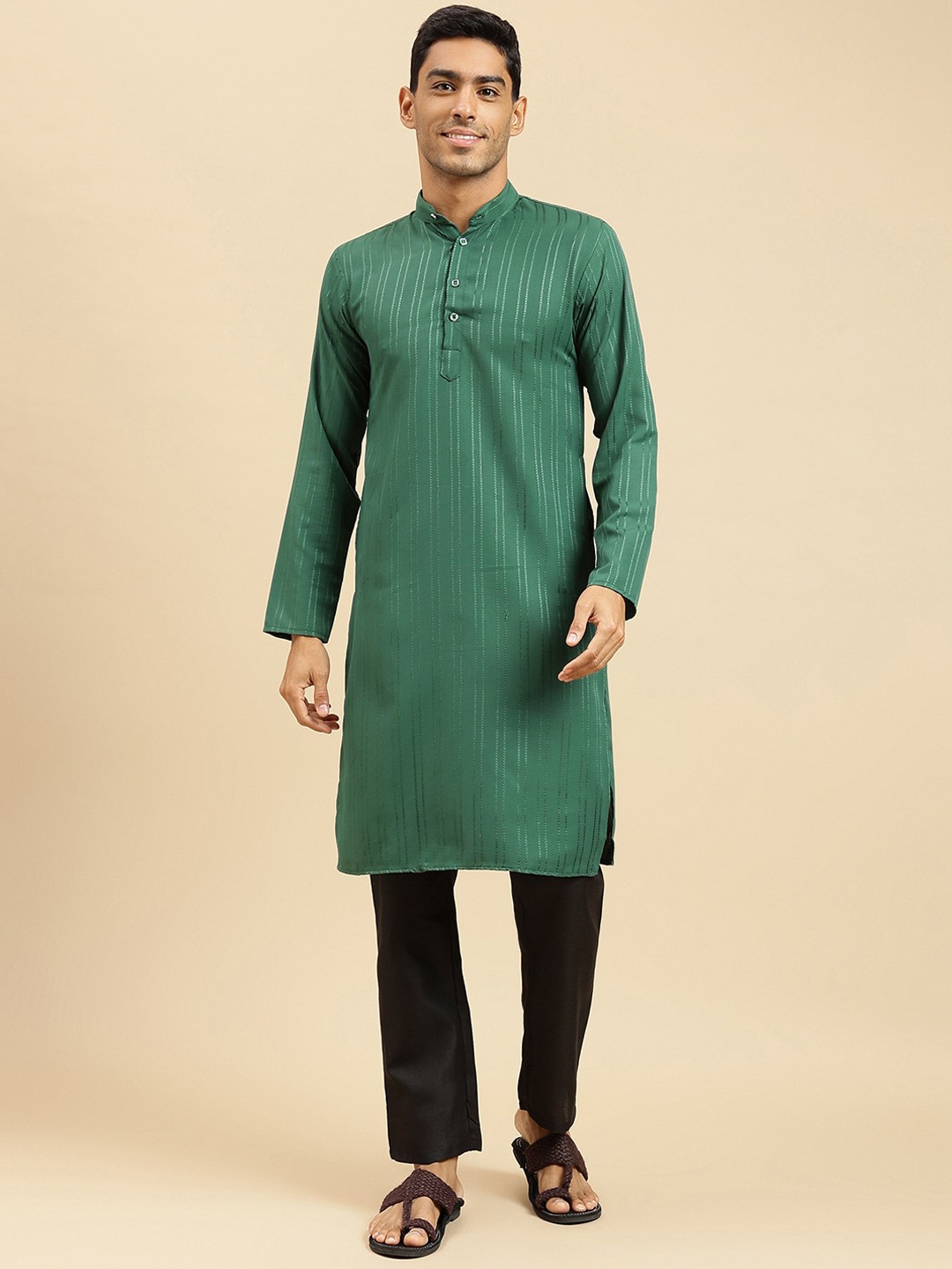 

Sangria Striped Mandarin Collar Thread Work Straight Kurta, Green