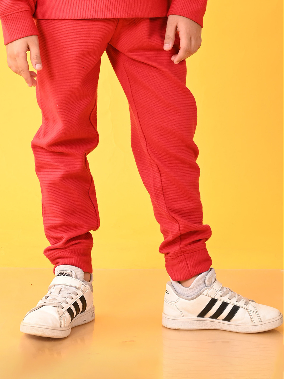 

Anthrilo Infant Boys Relaxed Fit High-Rise Fleece Joggers, Red