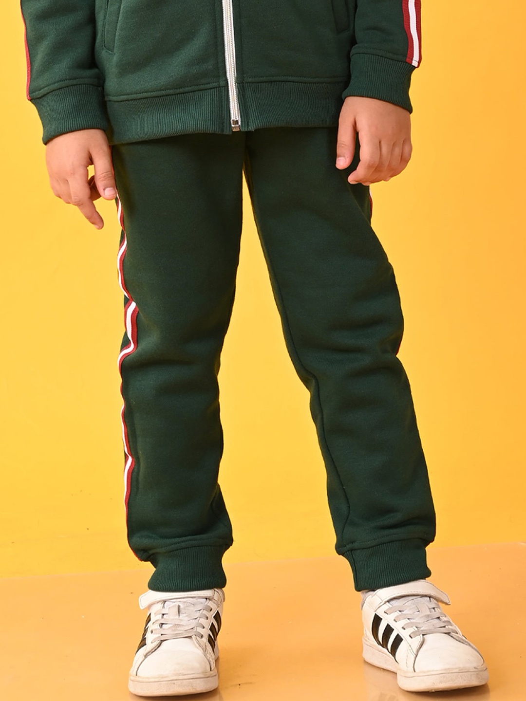 

Anthrilo Boys Relaxed Fit Joggers, Green