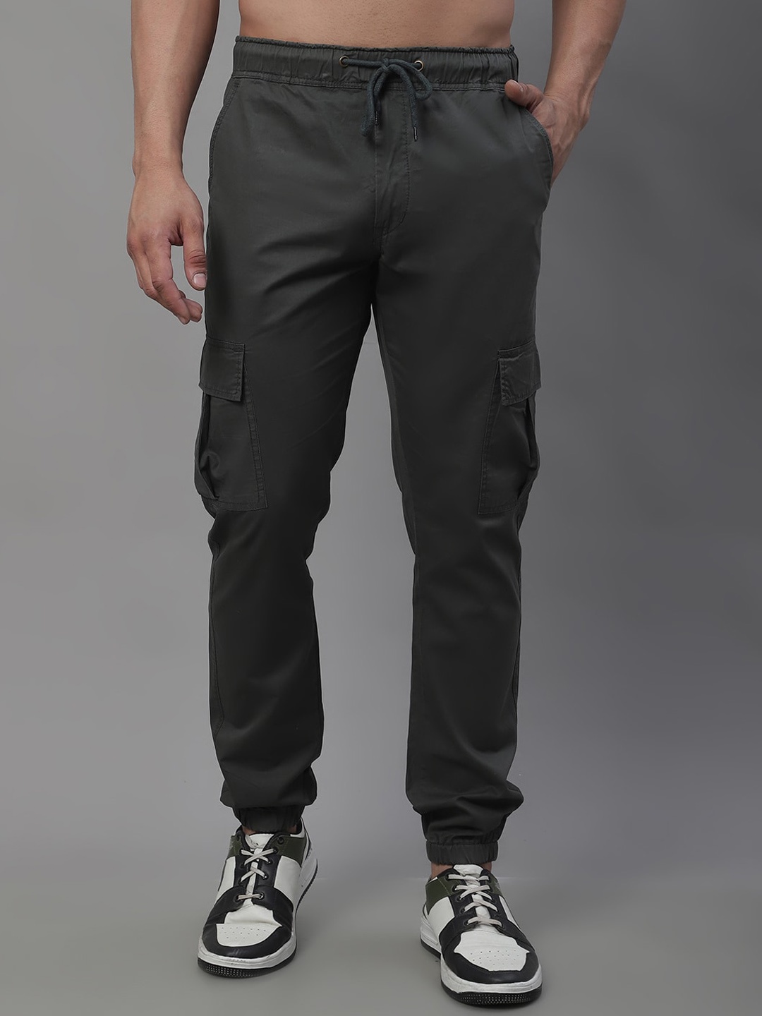 

JAINISH Men Mid-Rise Relaxed Pure Cotton Tapered Fit Joggers, Grey
